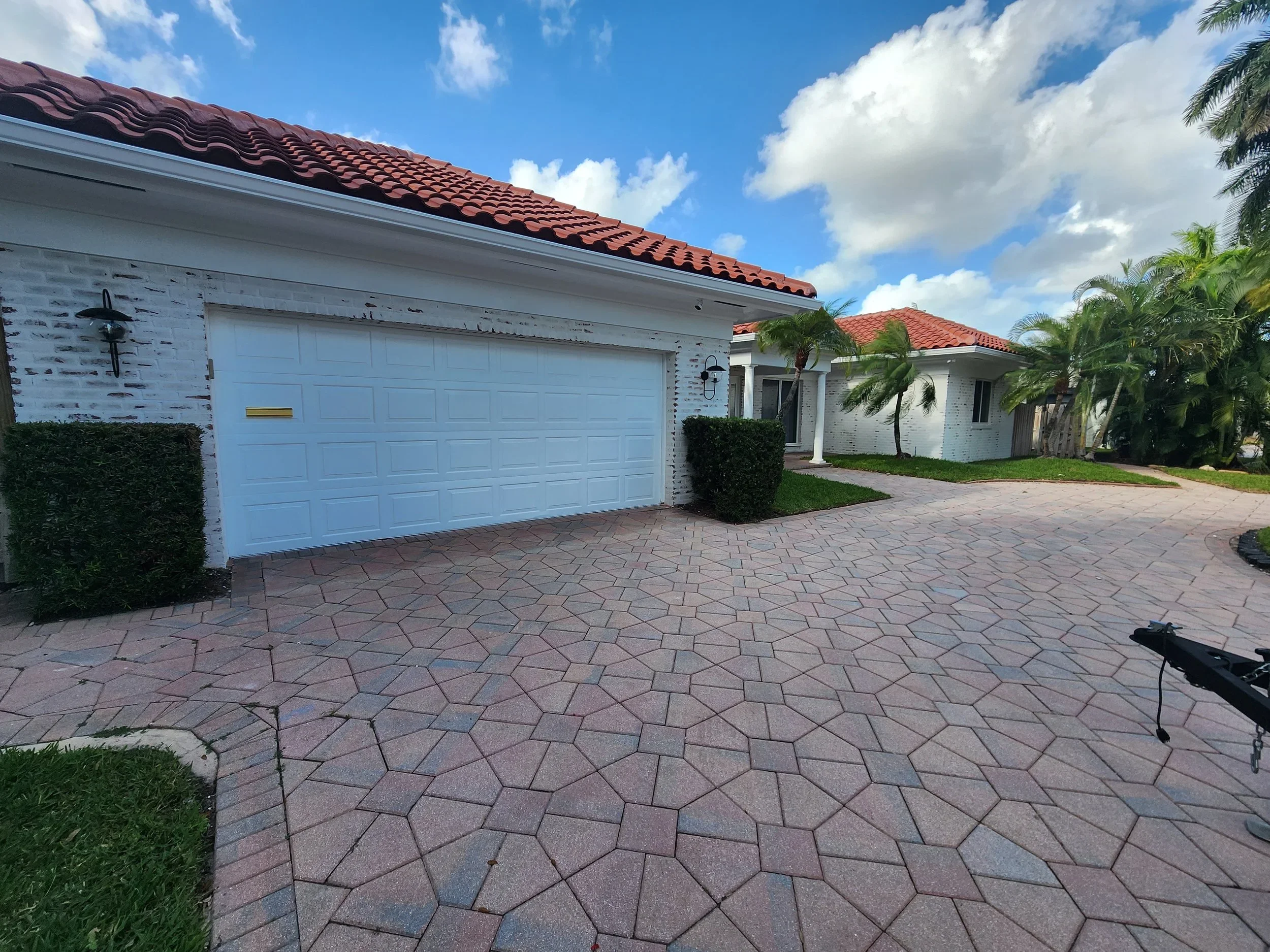 Aesthetic and Architectural Impacts of German Smear on Brick Exteriors