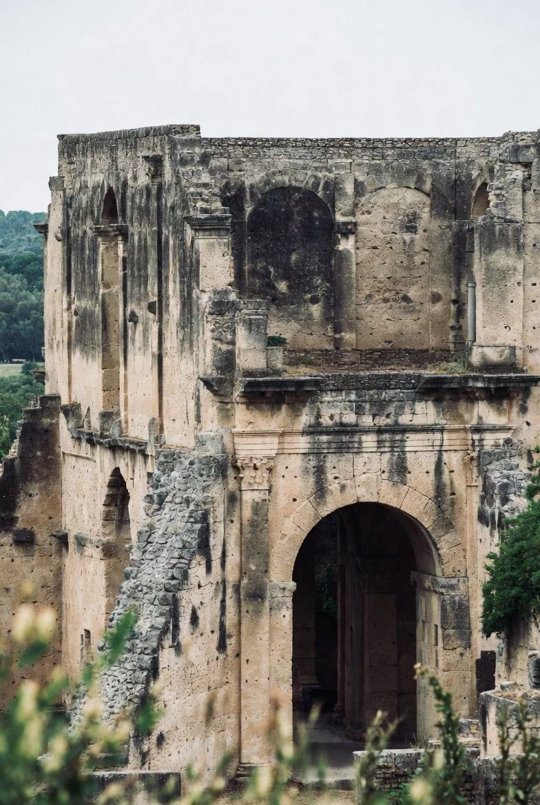 The History of Stucco: Origins, Applications, and Comparisons to German Smear