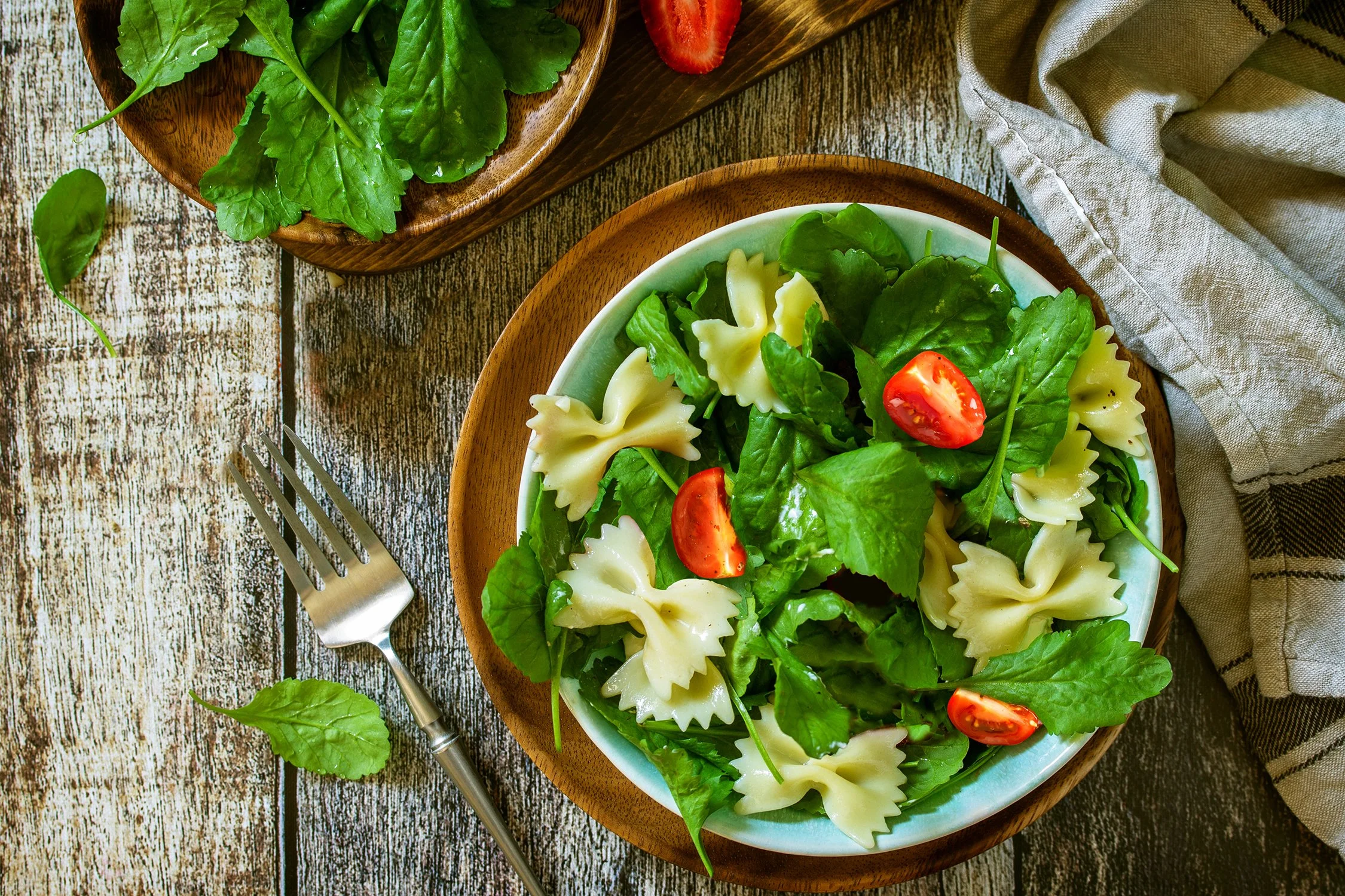 Ensalada de pasta con espinaca