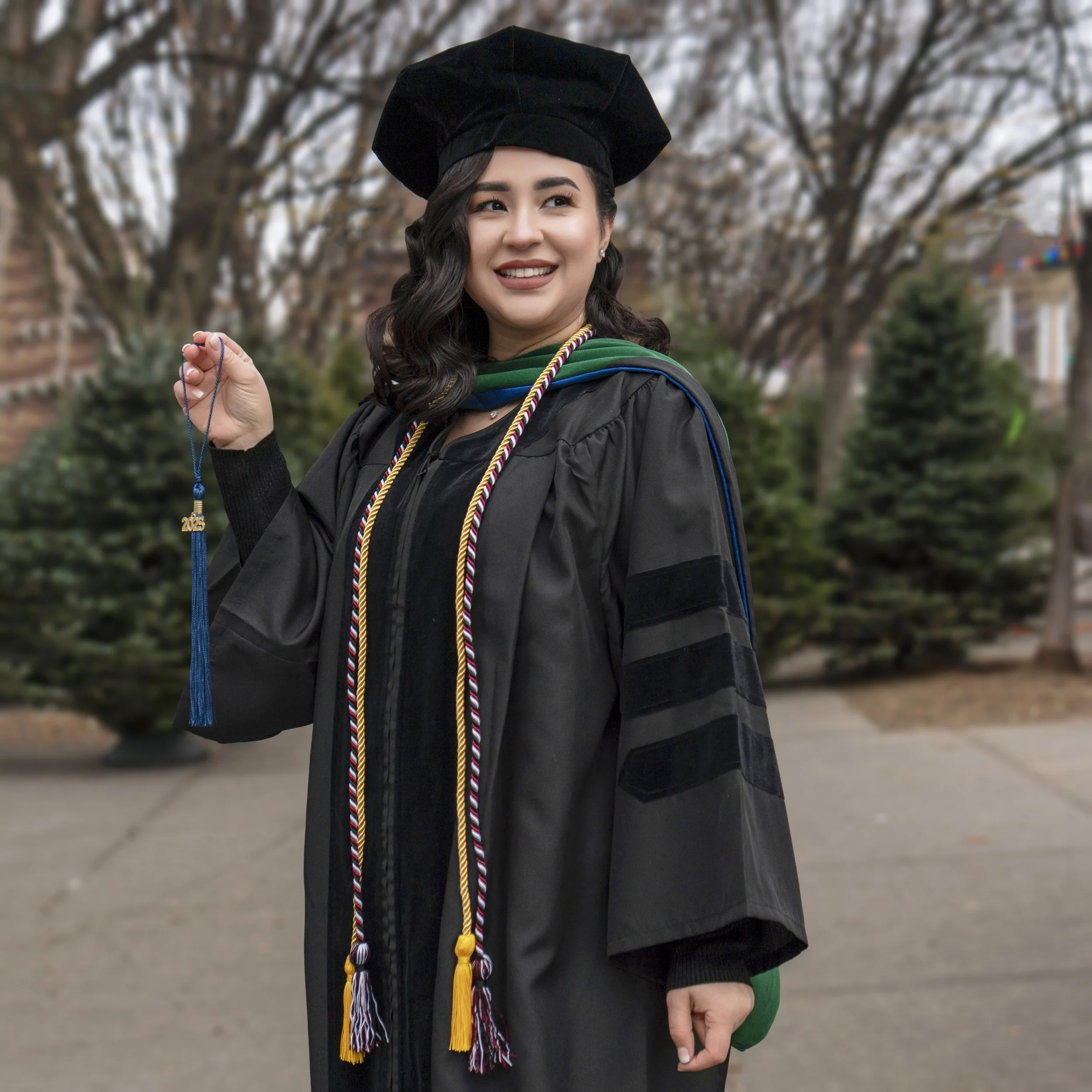 PARVINA-GRADSHOOT-29.jpg