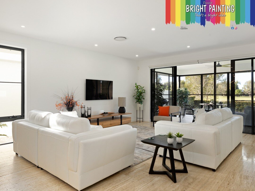 Creating a seamless connection between the indoor and outdoor spaces is a core part of Australian home design ☀️ 🏡