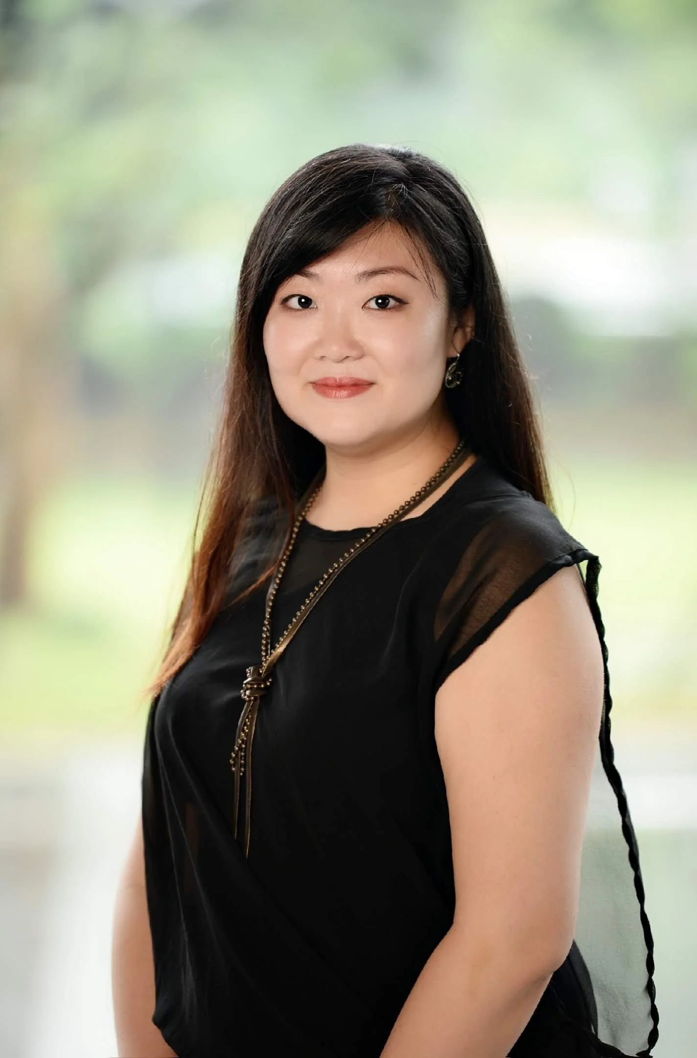 Dr Roslynn Ang