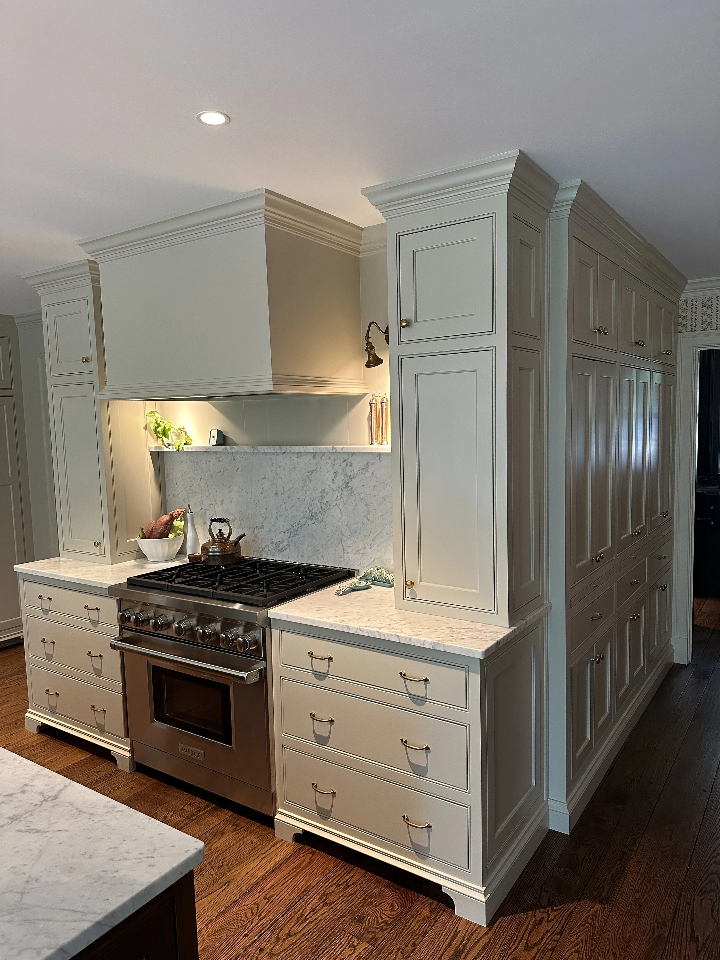 Full Kitchen; Traditional Inset