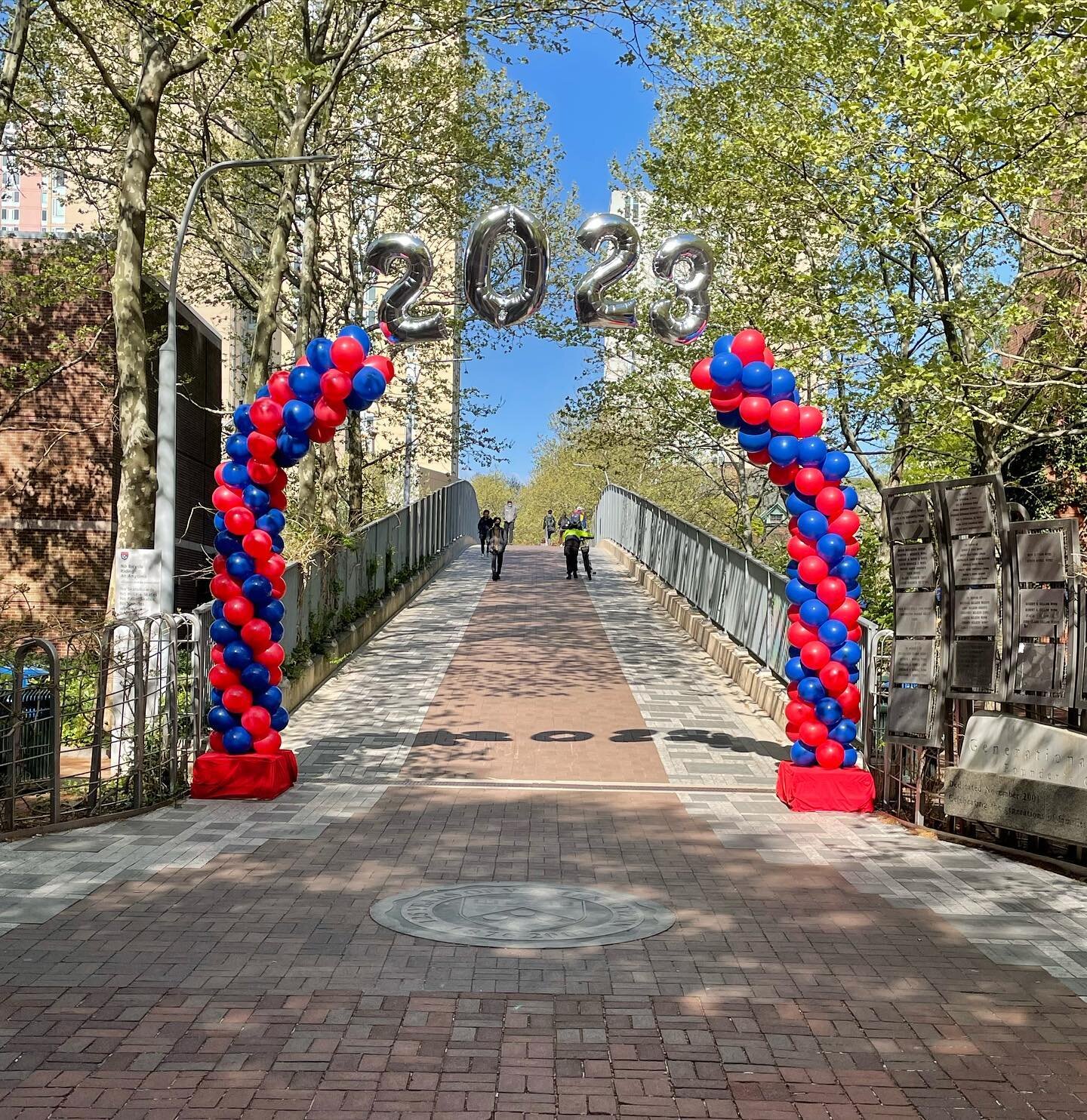 Happy Hey Day! 

Reminder of logistics:

10:00 AM - 11:45 AM: Hey Day Picnic on High Rise Field (free food + picking up your Hat and Cane)

11:45 AM: The Class Procession starts, going from High Rise Field to College Hall

Rest of the Time: Hey Day C