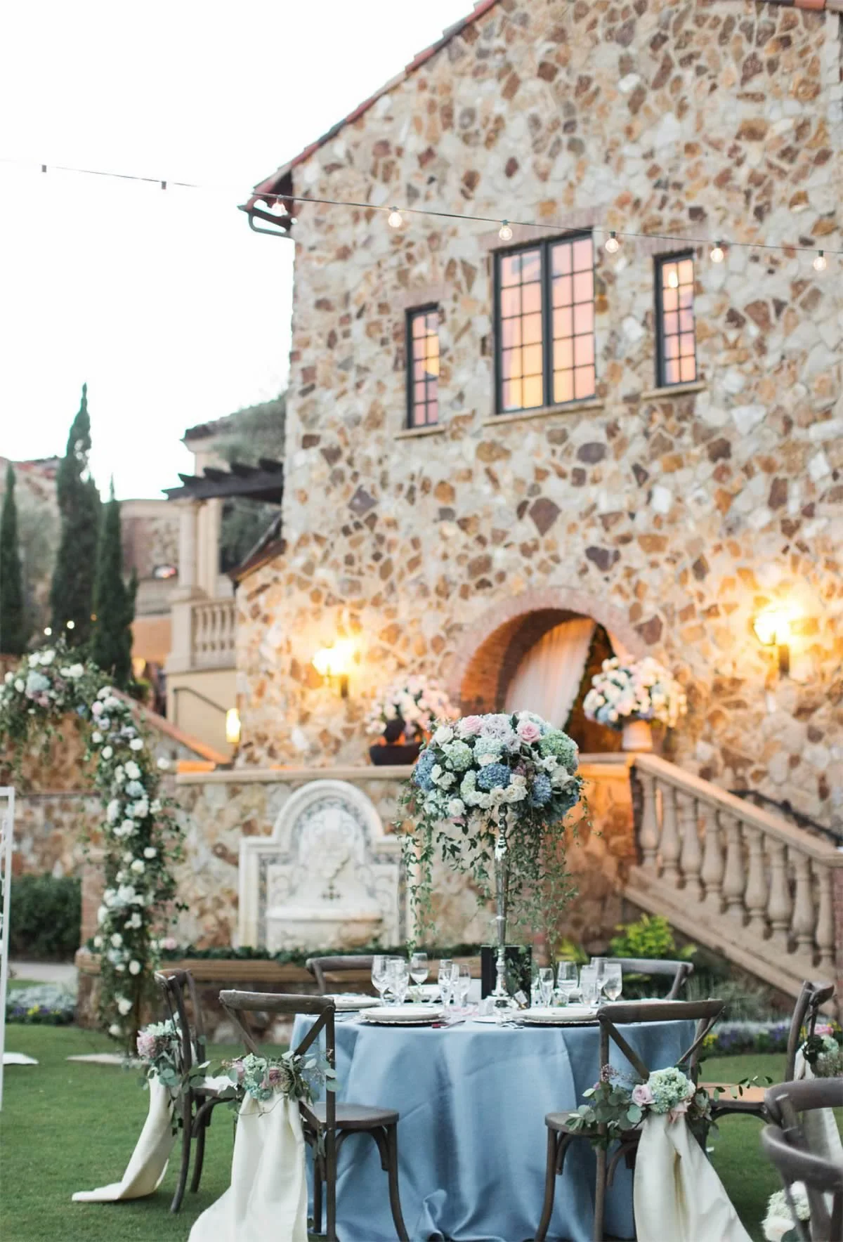 4-Bella-Collina-reception-decor.jpeg