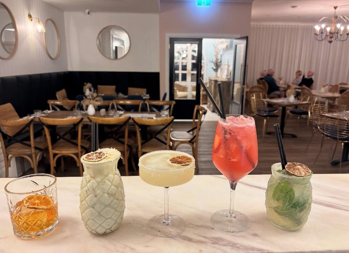 The Captains Table - Cocktails.jpg