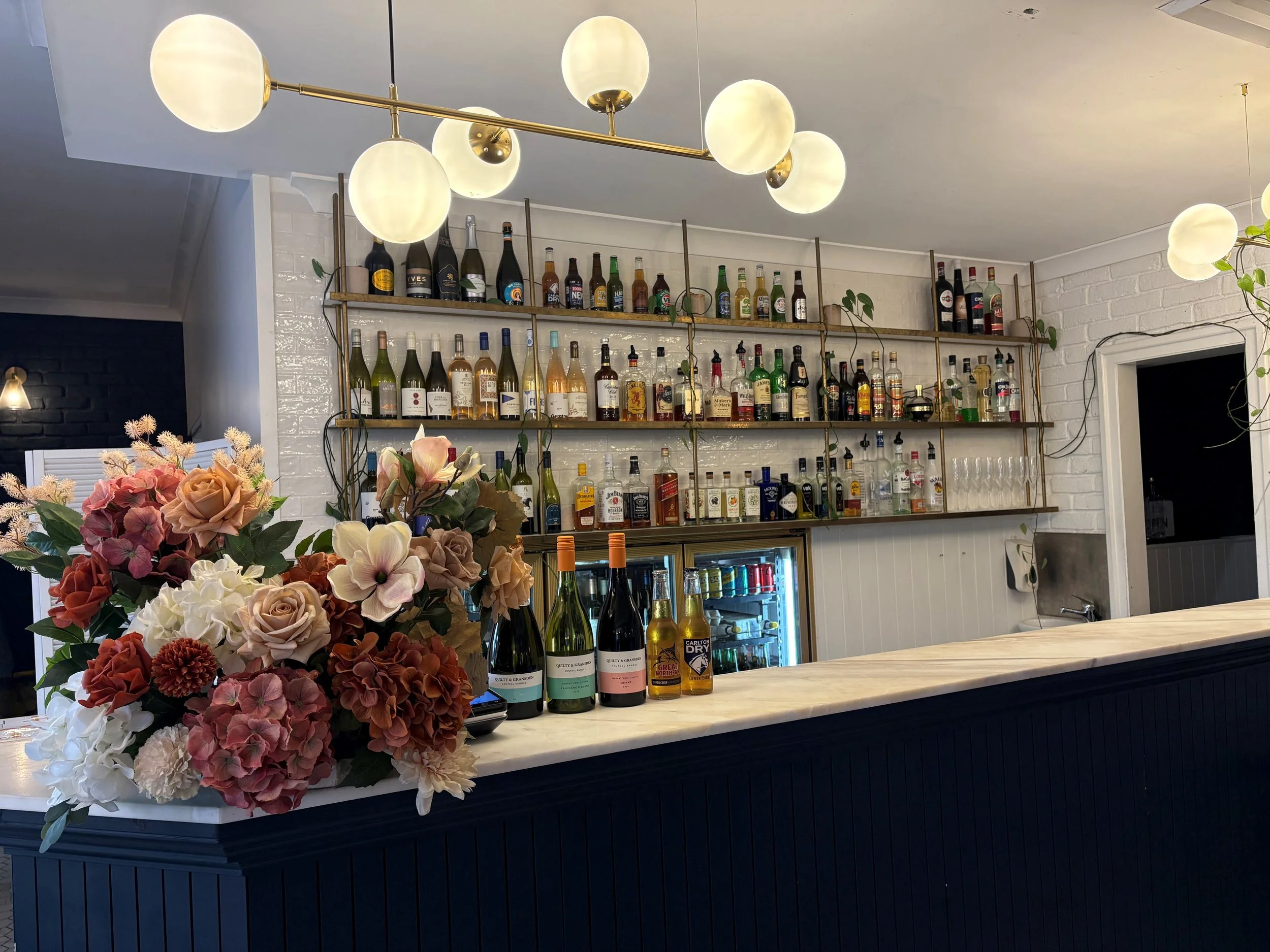 captains bar.jpg