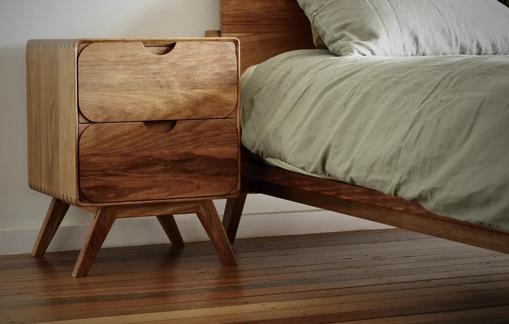mm round bedside table -Leaf Furniture