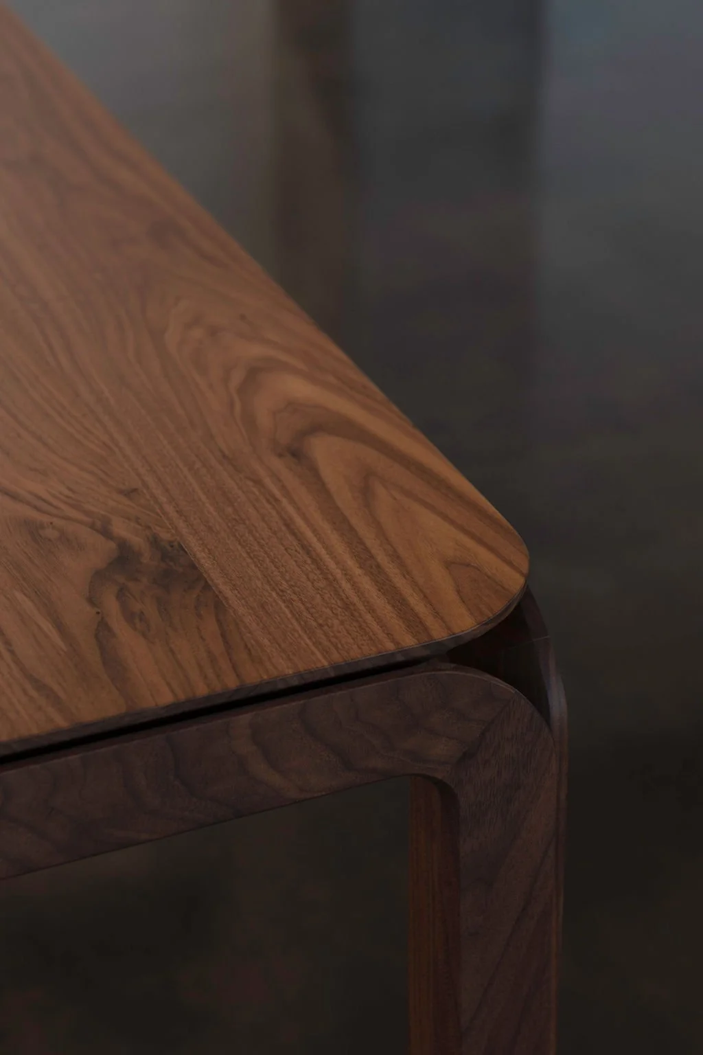 Leaf-Furniture-Table.jpg
