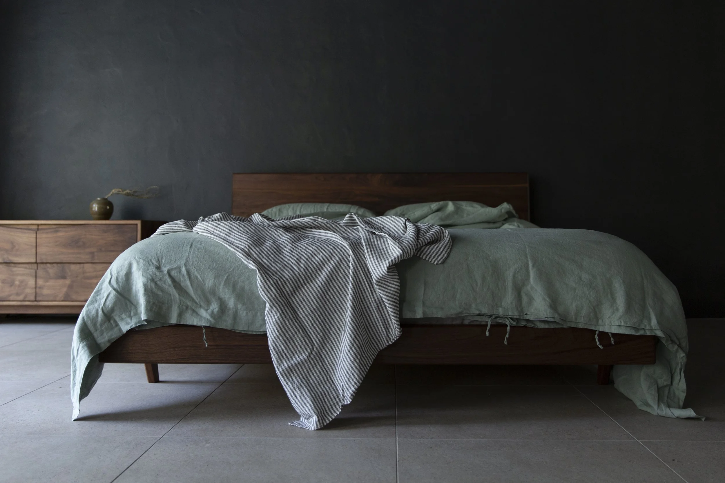 JJ Bed- Leaf Furniture