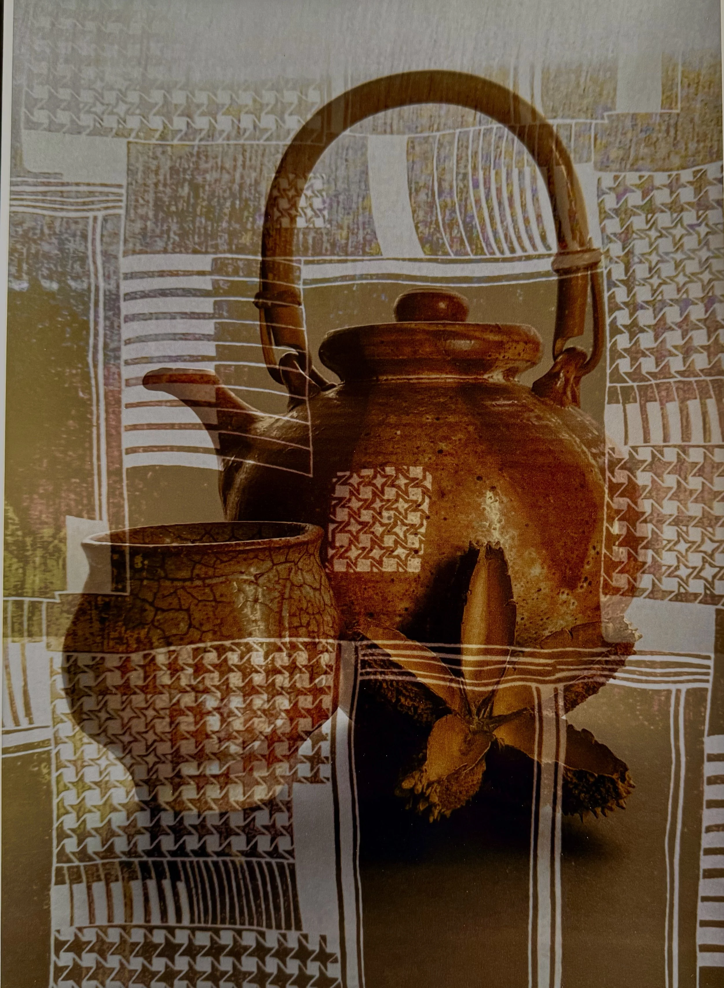 EARTH SERIES NO7 TEAPOT WITH SEEDPOD - DEIRDRE  MELLIS - POP 2025
