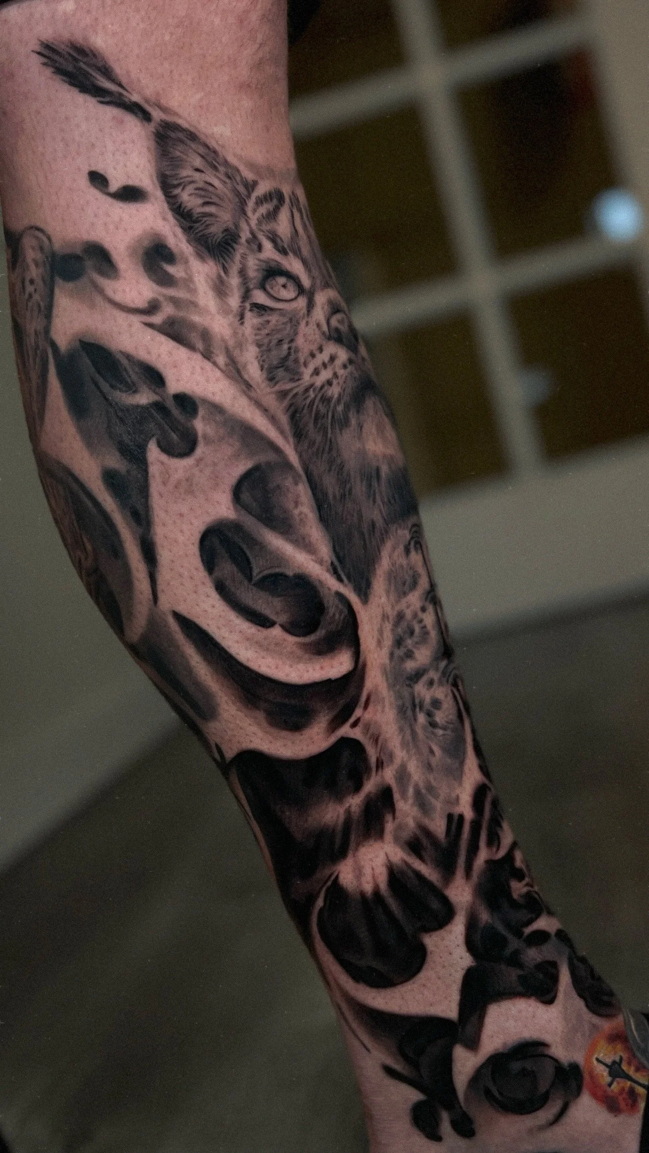 Looking for the best tattoo shop in Tacoma? Rose Cutter Tattoo offers award-worthy realism, portrait, and custom tattoo designs.