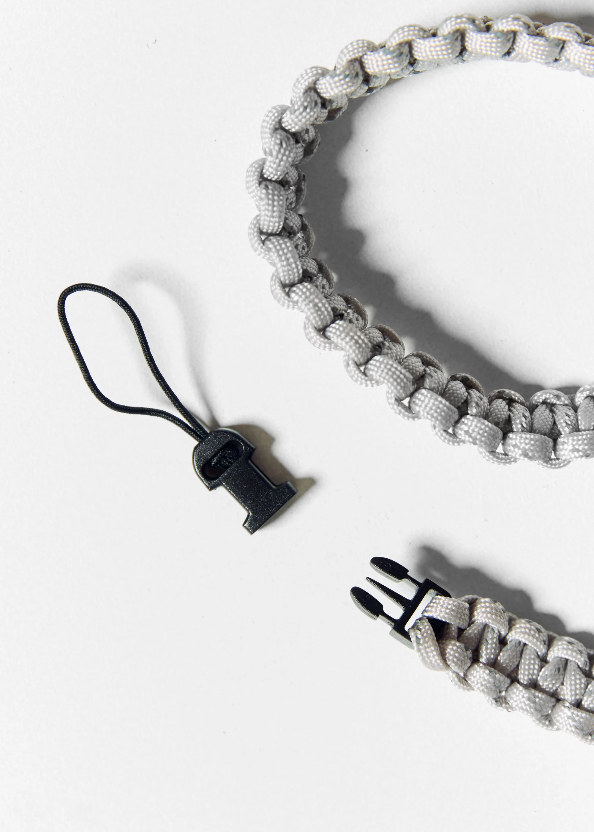 Camera strap GREY REFLECTIVE 2.jpg