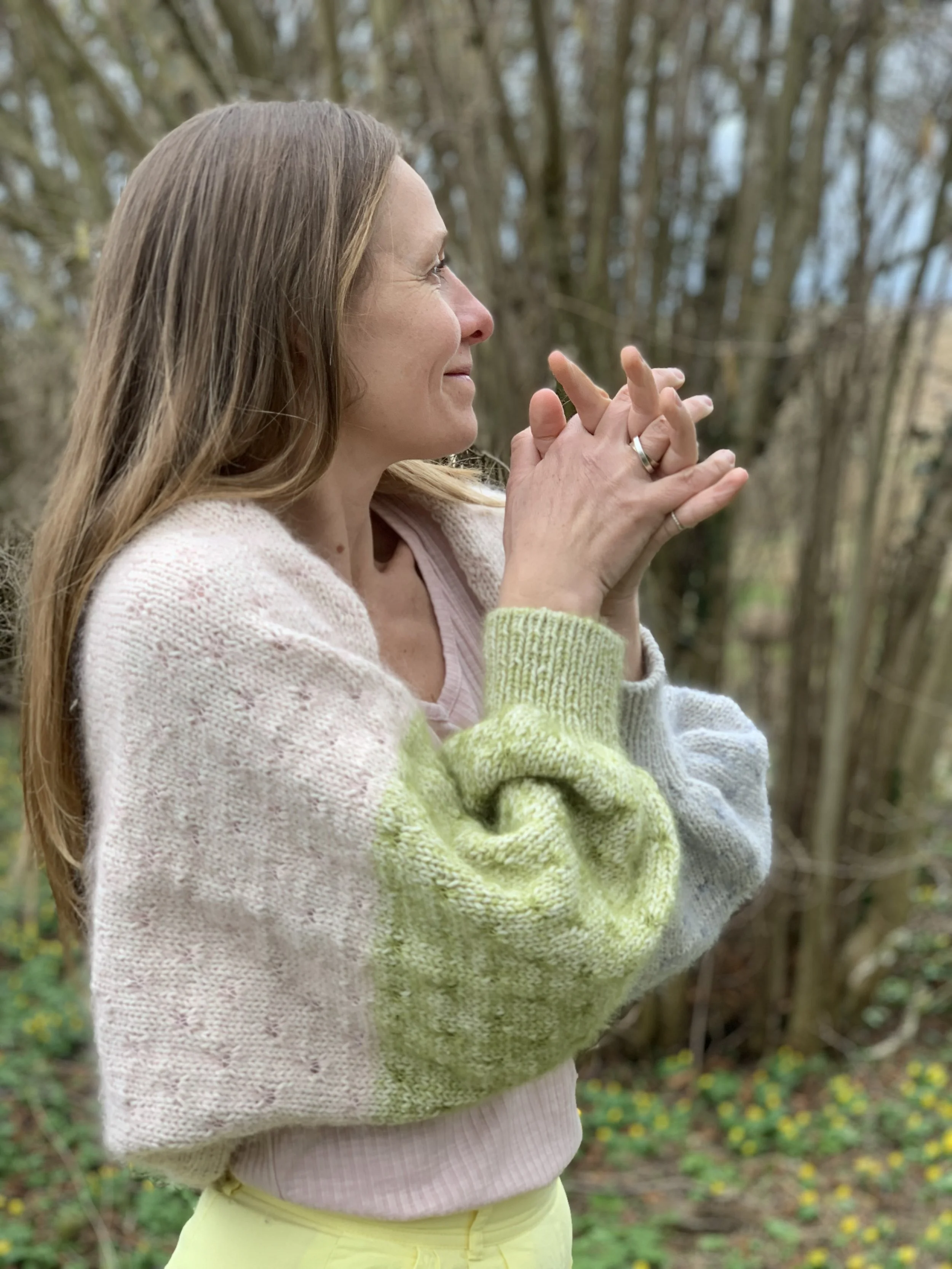 MØNSTRIK nr. 10 - Forårsvarmer // Haven i marts -opskrift