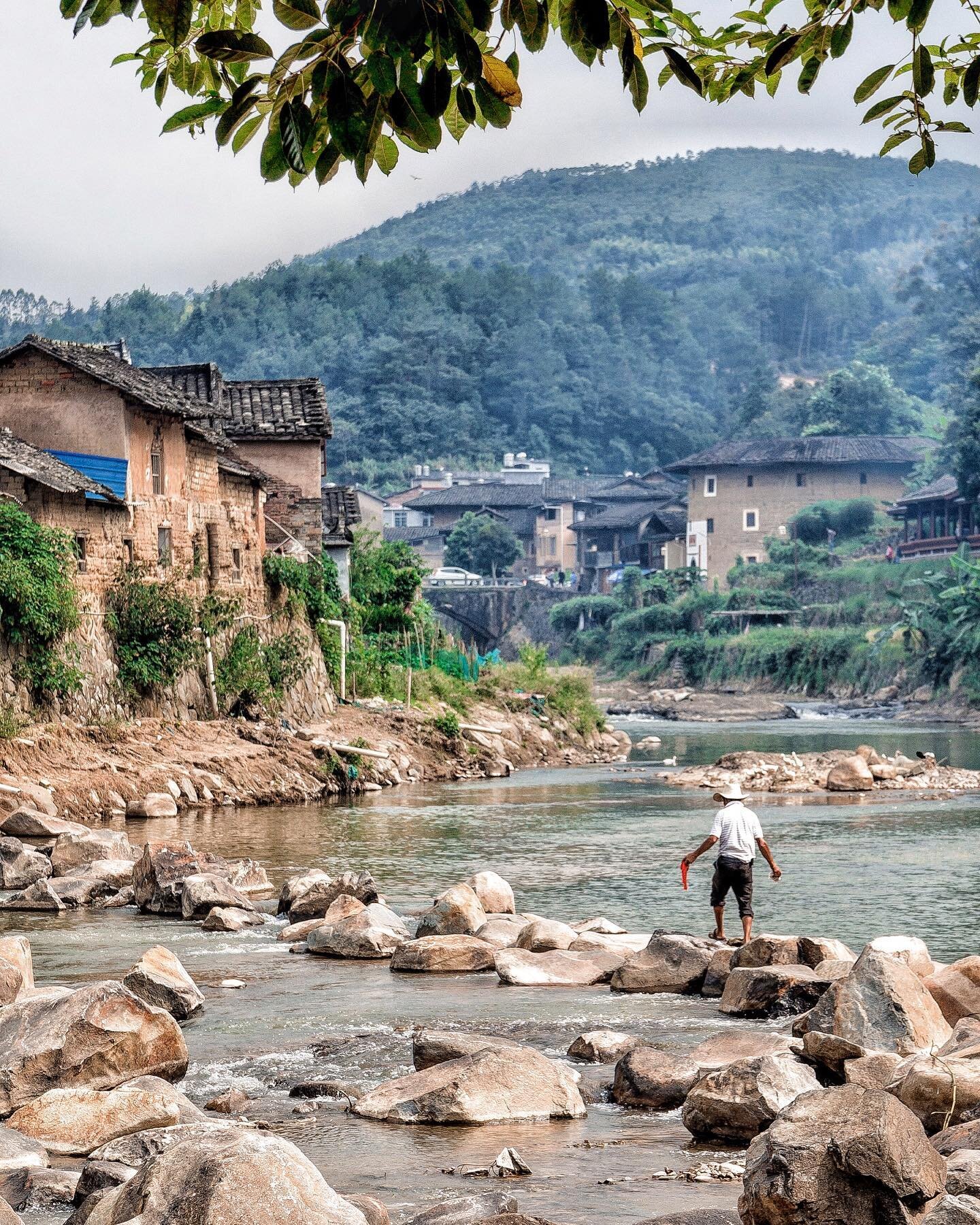 &ldquo;The simple things are also the most extraordinary things, and only the wise can see them.&rdquo; &mdash;  Paulo Coelho

A slice of life in the southern Fujian province of China.

#UncoveringCities #UncoveringChina #TLAsia #DestinationDeluxe #y