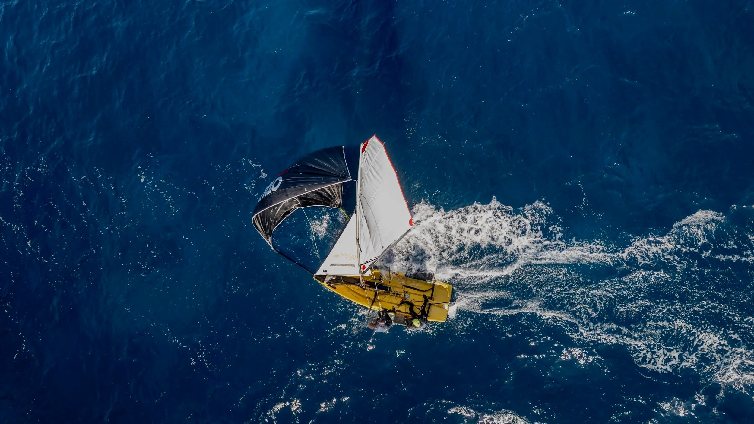 Navigazione guidata a vela d'altura tra l'isola di Santo Stefano e Ventotene