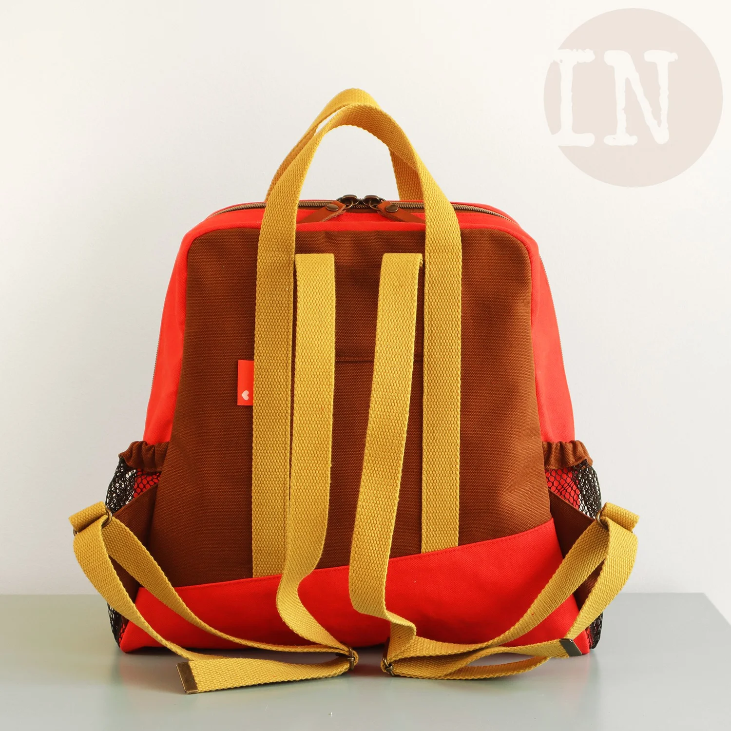 SplashOUT Backpack — In Complete Stitches display picture 3