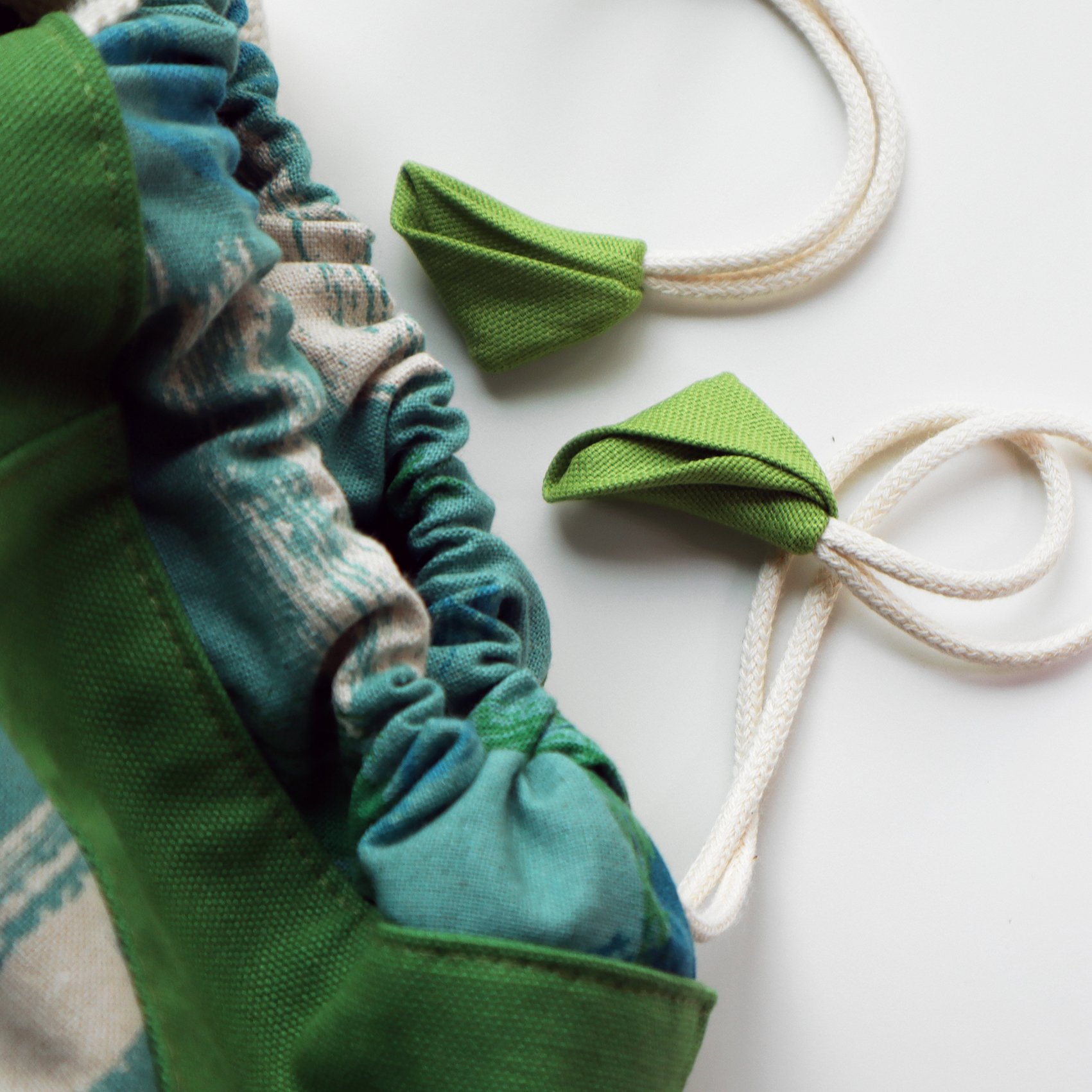 ICS ENCIRCLEpouch Green 12.jpg
