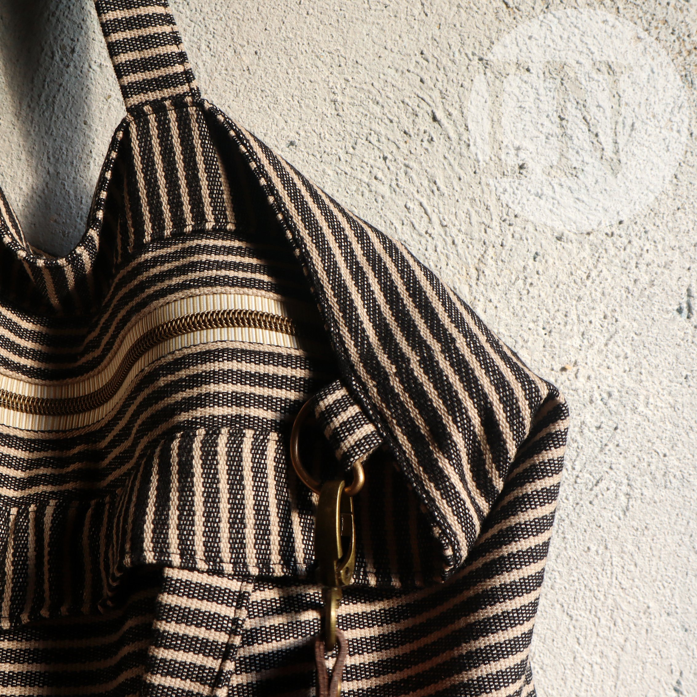 ICS SLOUCHYzipper 02.jpg