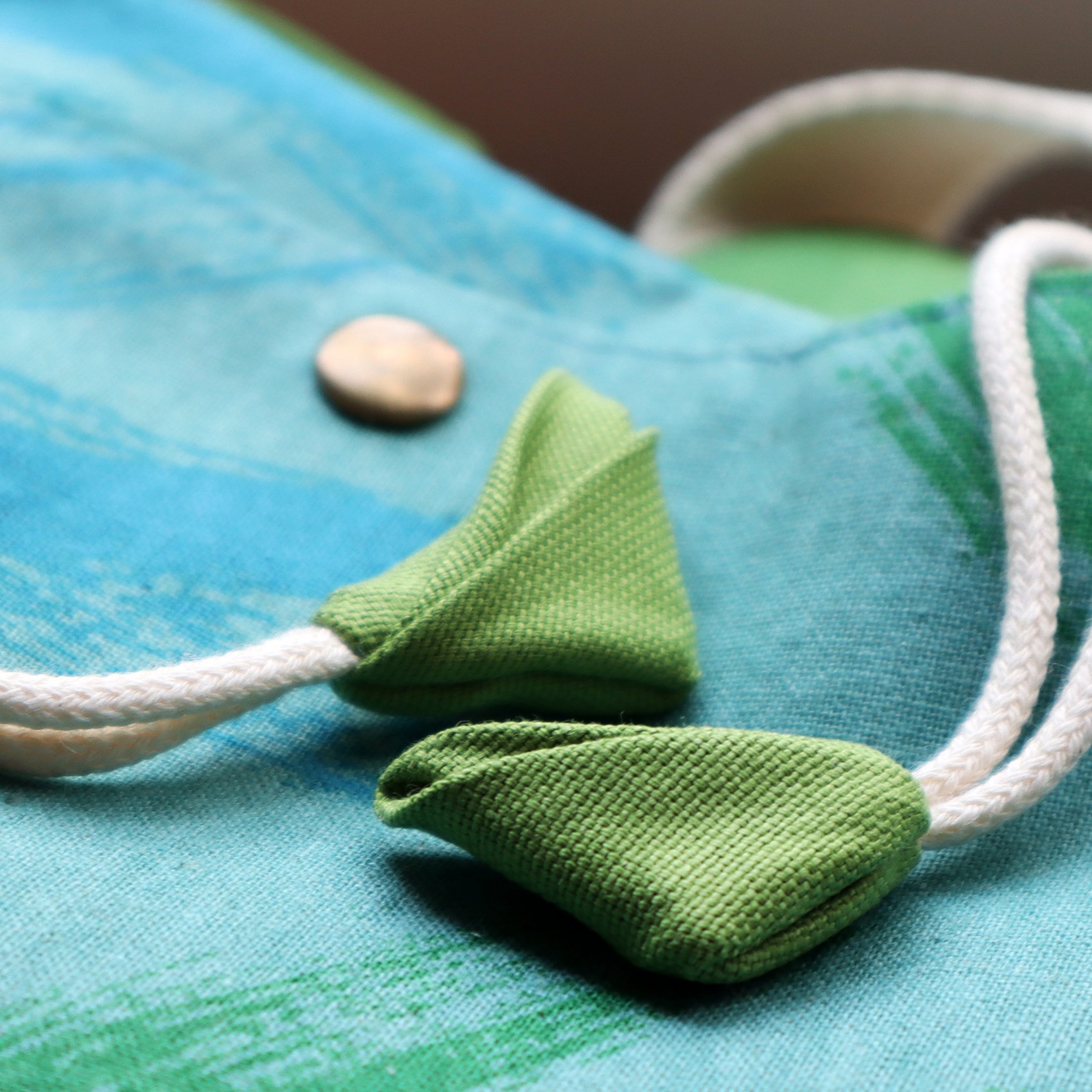 ICS ENCIRCLEpouch Green 08.jpg