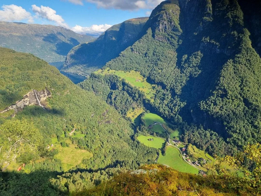 MARKERING AV FN-DAGEN OG KULTURHISTORIA PÅ YTRE LE