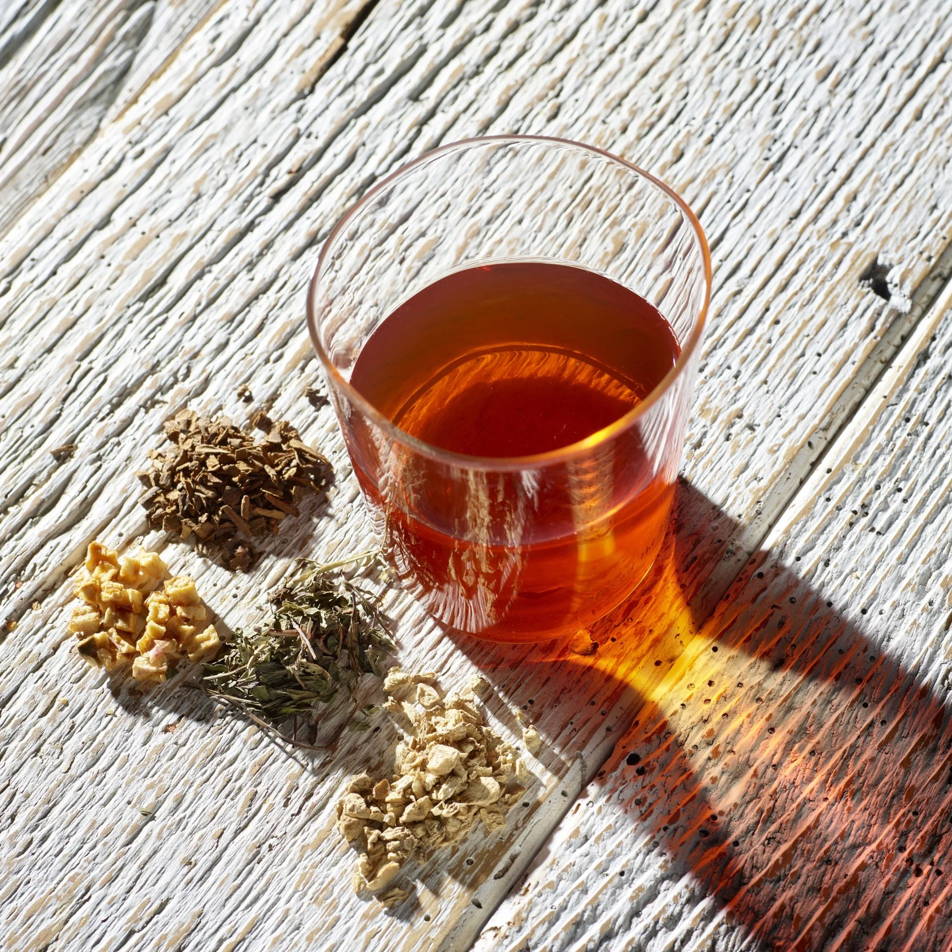 tisana_la_speziale_legalenica_bicchiere.jpg