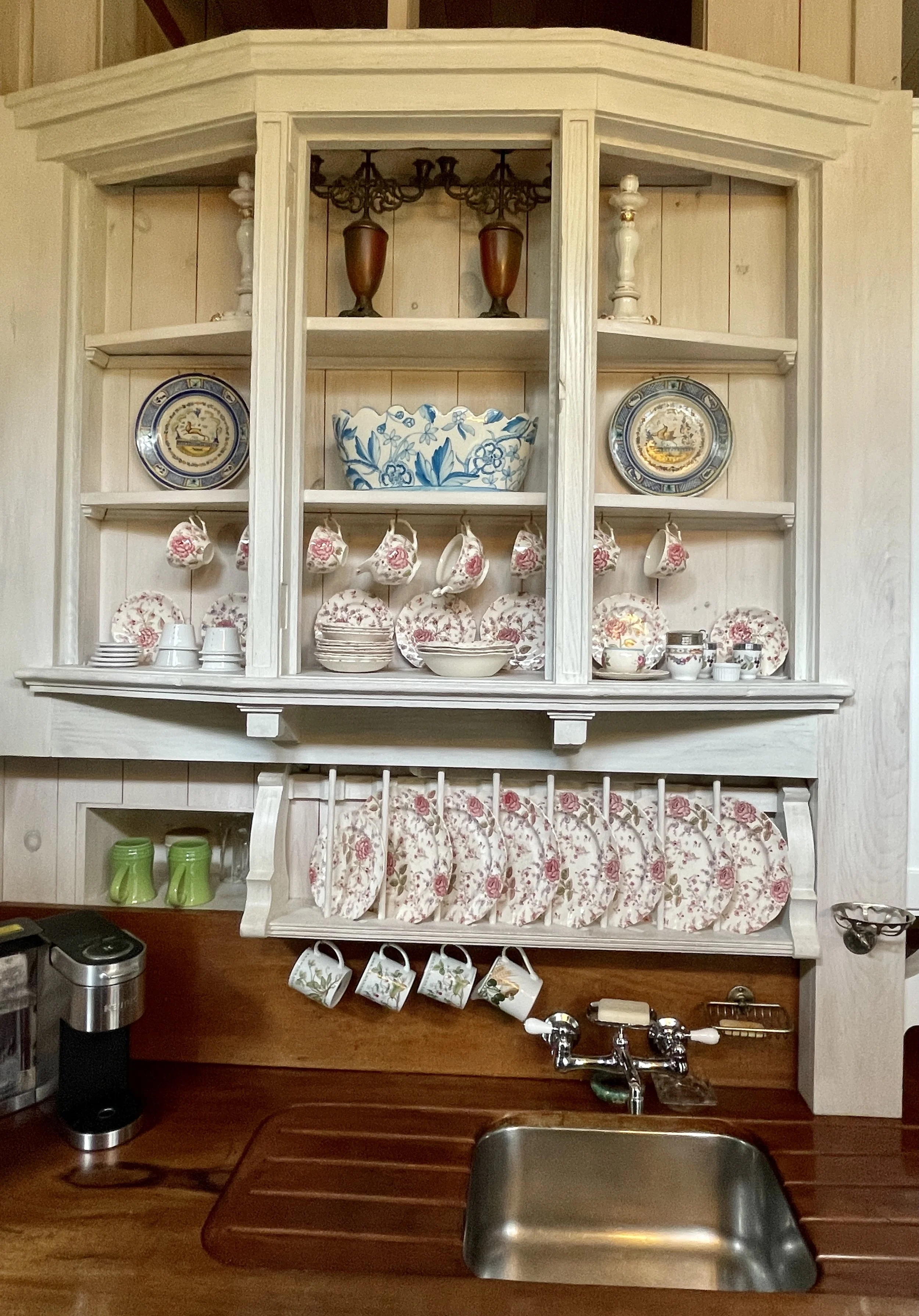 Collections — Scully and Scully, Inc.