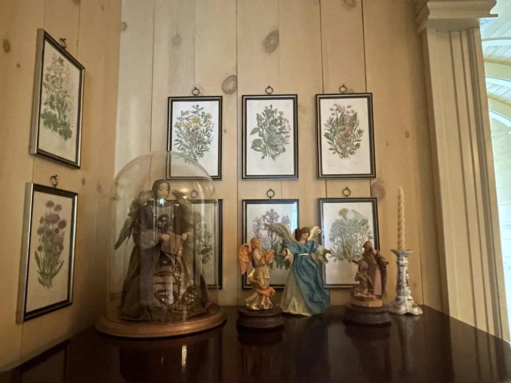 Collections — Scully and Scully, Inc.