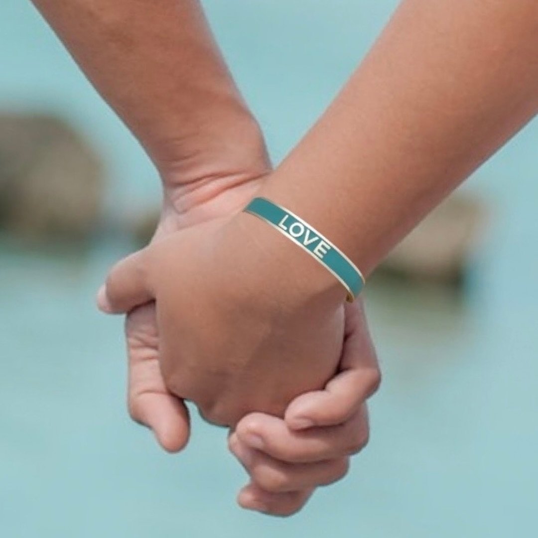 Adorn your wrists with our Love Cuffs, available in three enamel colors. Inspired by Mother Teresa&rsquo;s wise words: &ldquo;Spread love everywhere you go. Let no one ever come to you without leaving happier.&rdquo; 💖✨ #SpreadLove #HappinessEverywh