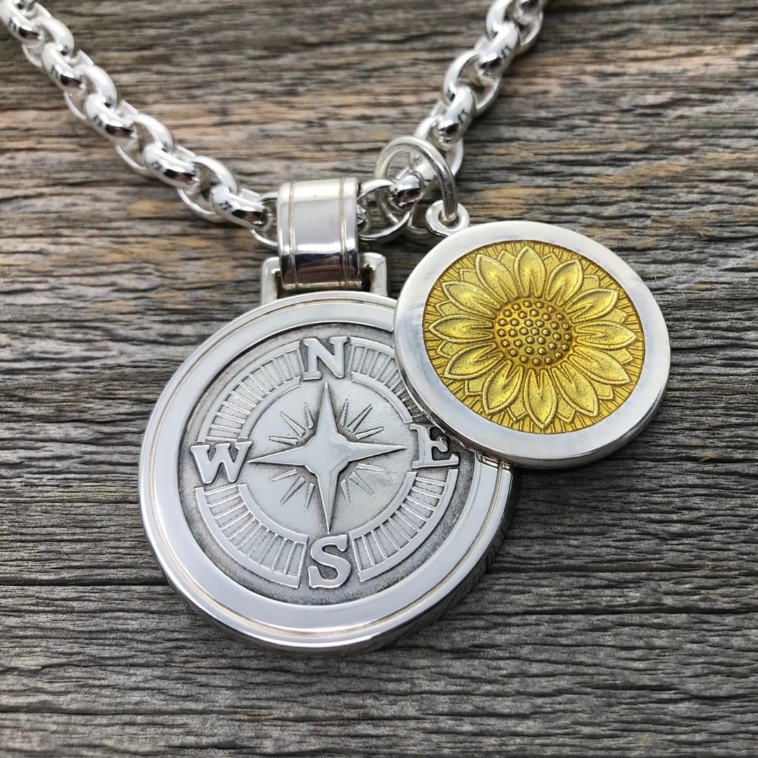 Celebrate the next chapter with gifts that inspire every graduate to shine and lead with their heart. 🎓✨ Our Sunflower pendant, engraved with &ldquo;Choose To Shine,&rdquo; radiates positivity, while our Compass pendant, with &ldquo;Follow The Direc