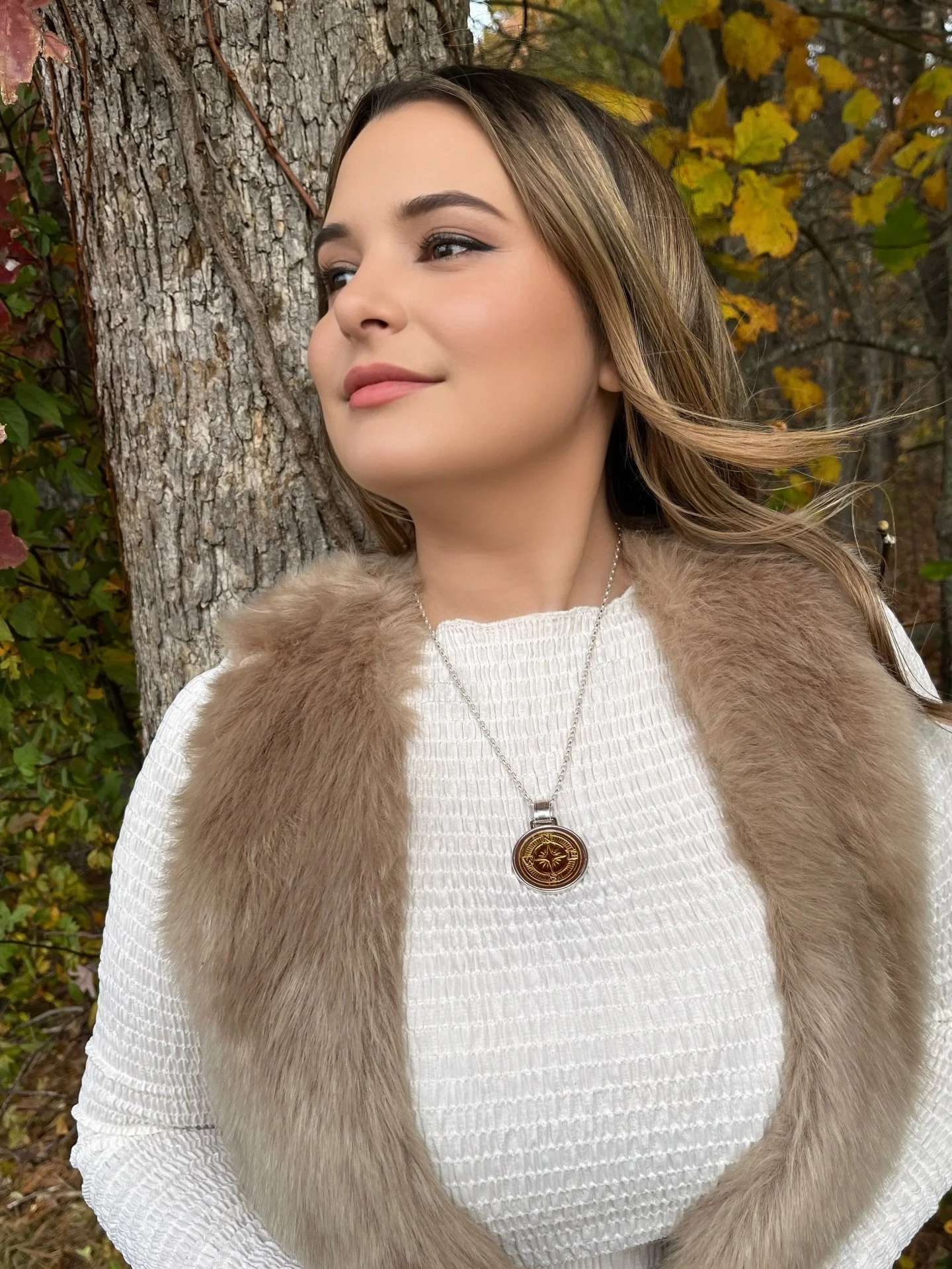 It&rsquo;s Day 1 of our 8 Days of Flash Sales! Cyber Monday may be over, but the savings continue into December. 🎉 

Our staff are styling their favorite best sellers like the Compass Rose ✨ and Queen Bee Gold 🐝. Enjoy 20% off select pieces today o