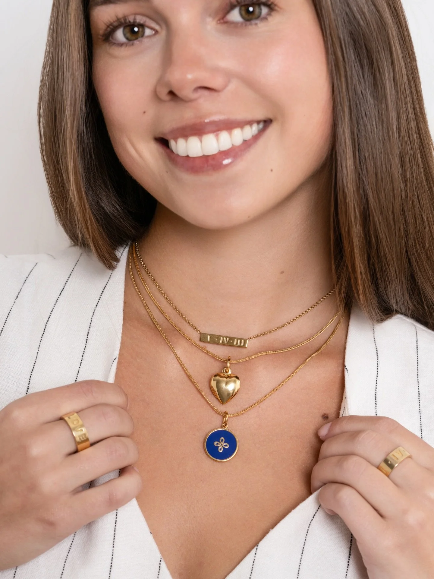 Valentine&rsquo;s Day gifting doesn&rsquo;t have to be complicated! Golden pendants, luminous pearls, and classic chains feel timeless without trying too hard. ✨

These are the pieces you reach for when you want a Valentine&rsquo;s gift to feel thoug