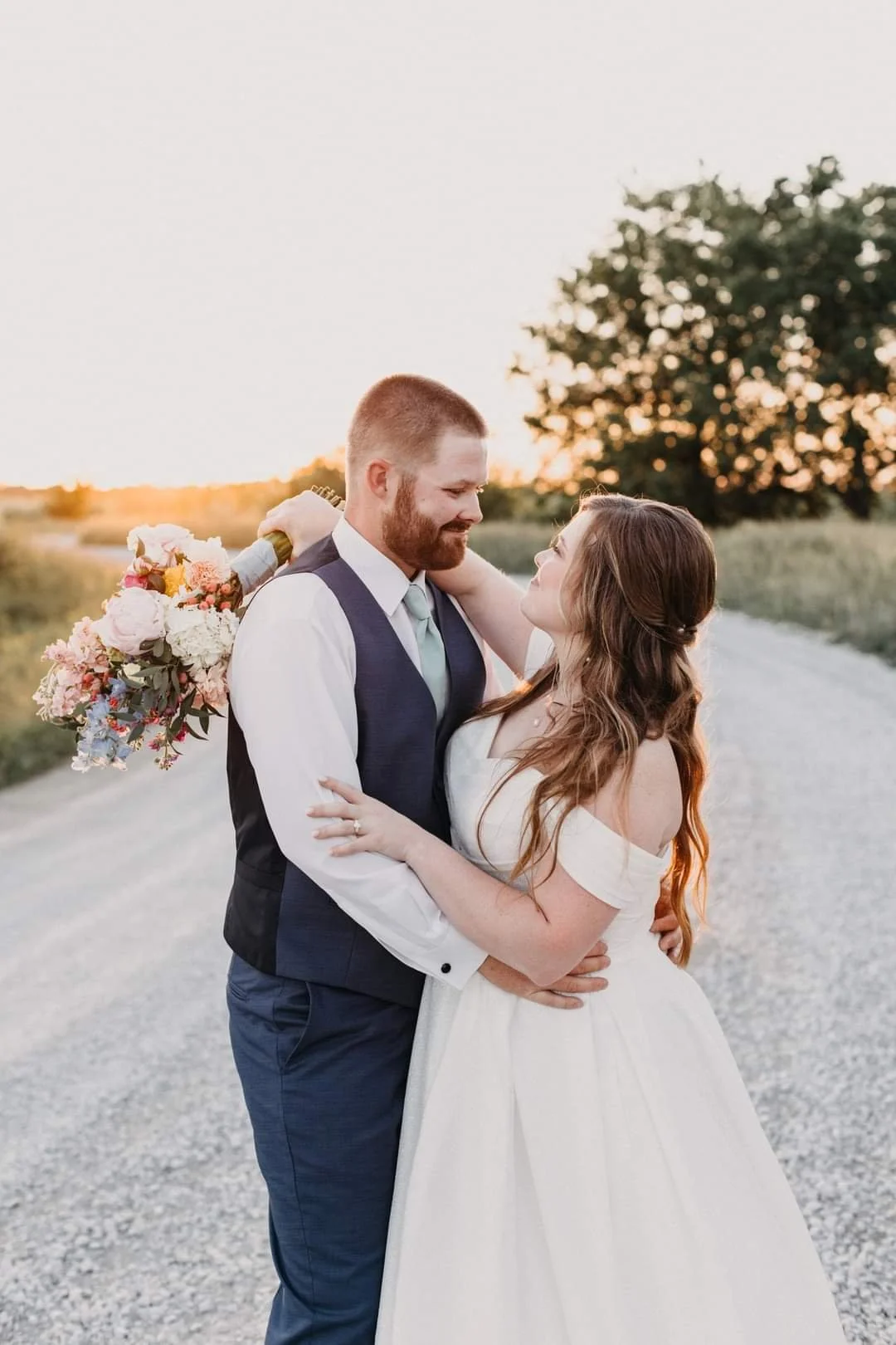  Photographer: The Little Moments Photography  Contact:  Littlemomentsphotography@outlook.com   515-370-4938    www.thelittlemomentsphotography.com  