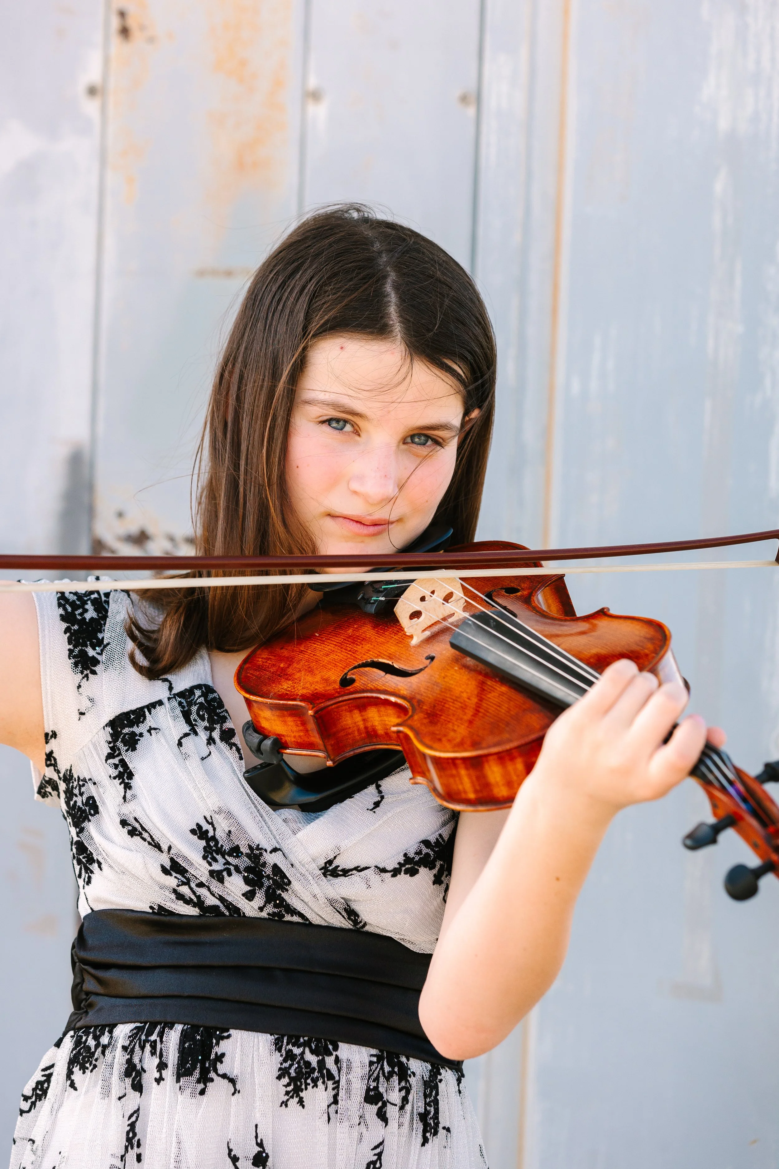 Zoey playing her V. Richelieu Viola
