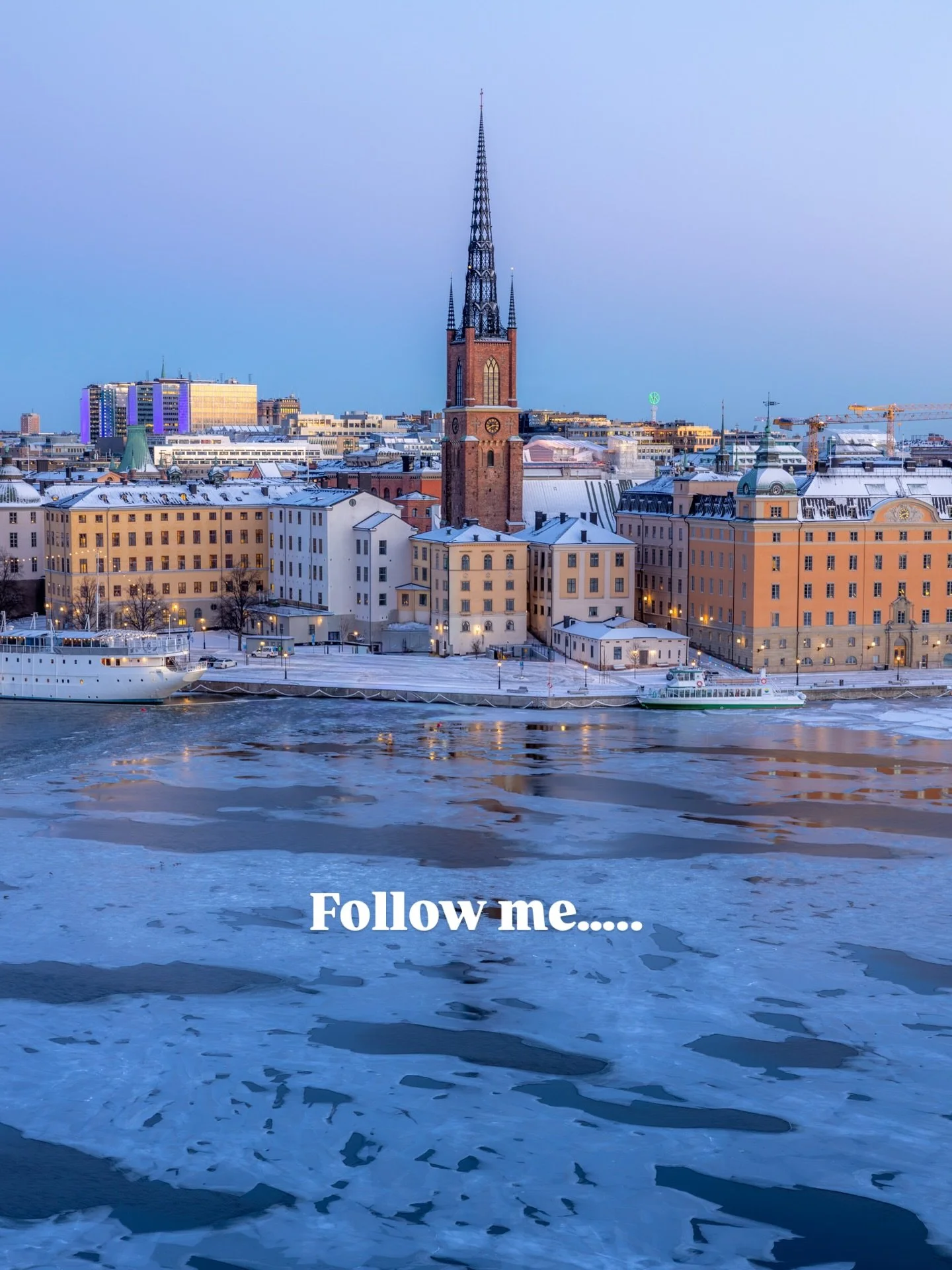 During the last couple of days, we got lots of fresh snow here in Stockholm - and I love it 😁❄️. To be able to experience a real winter with snow and ice was one of the reasons why I moved to Stockholm. 

And I can&rsquo;t get enough of exploring th