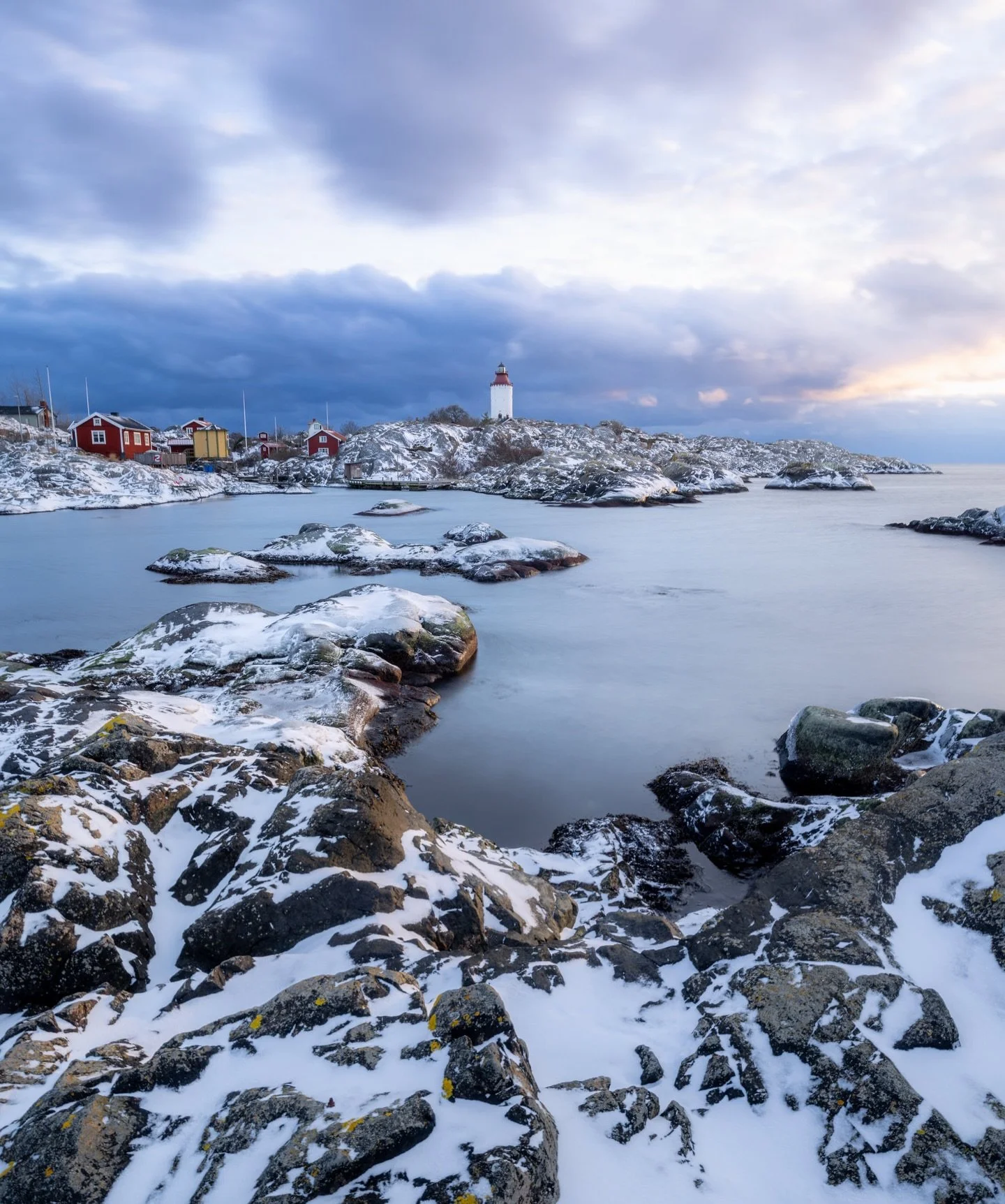 A stormy winter day out in Stockholm&rsquo;s Archipelago 💨❄️😁. 

Last Monday I went on a mission to photograph the frozen Landsort Island in the southernmost archipelago. And it was such an incredible experience out there!

I mean Landsort is alway
