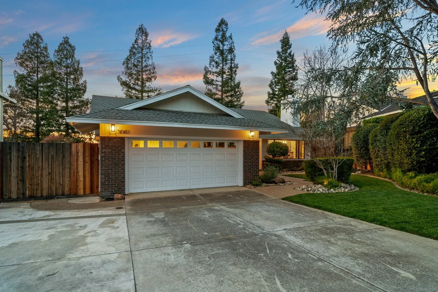 Now Pending! 🏠 

3061 San Miguel Ct, Concord
4 BED | 2 BATH | 2,078 SQFT | PENDING AT $1,100,000

We are so thrilled for Carrie Schwabacher @carrieschwabacher and her sellers as this home is officially PENDING! 🎉 

#RealEstate #Realtor #Concord #Ea