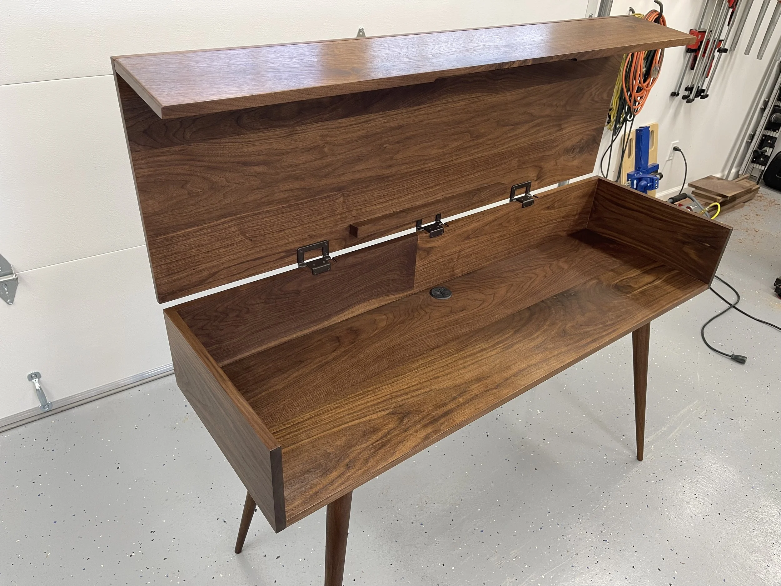 Keyboard Stand - Black Walnut