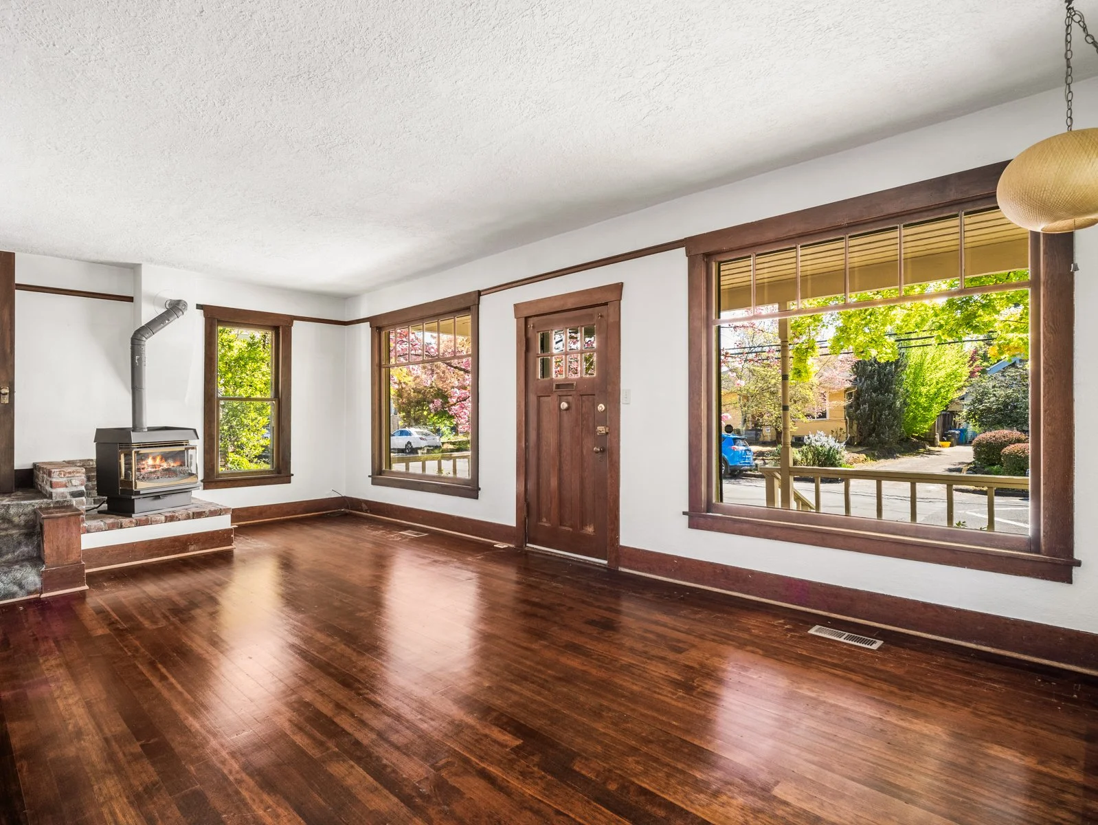 947 SE Spokane St-9.jpg