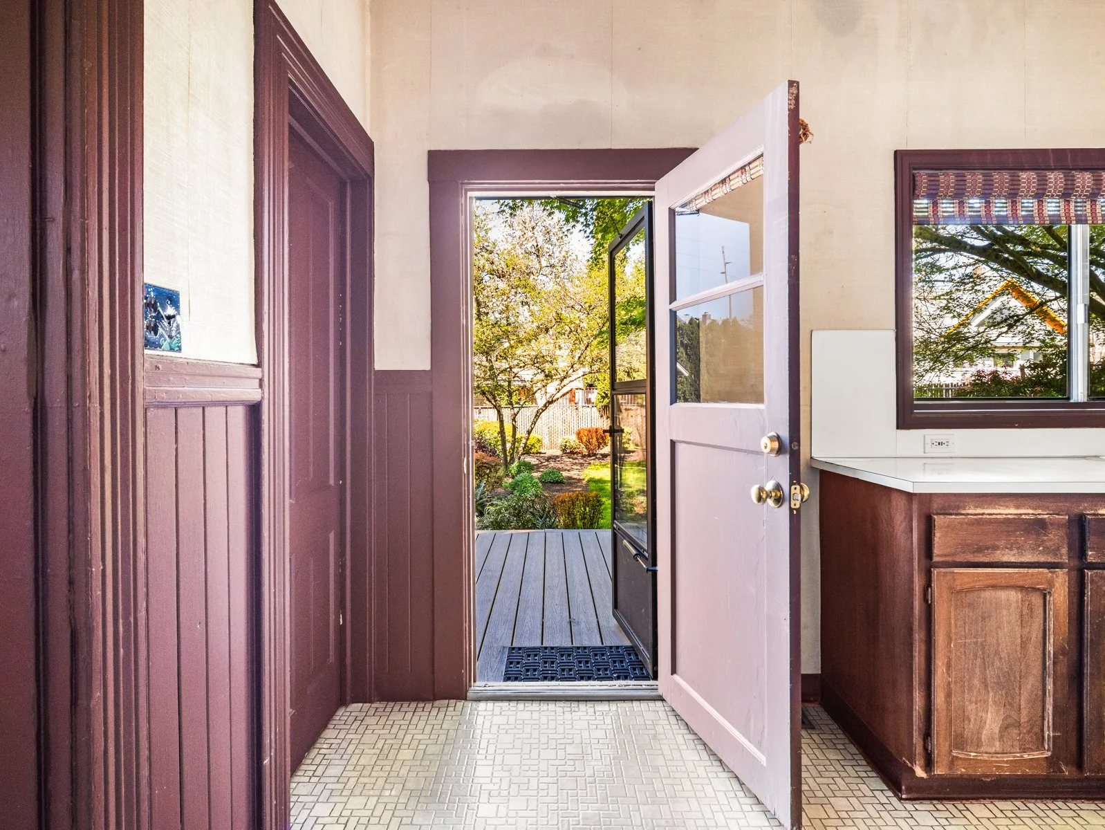 947 SE Spokane St-40.jpg