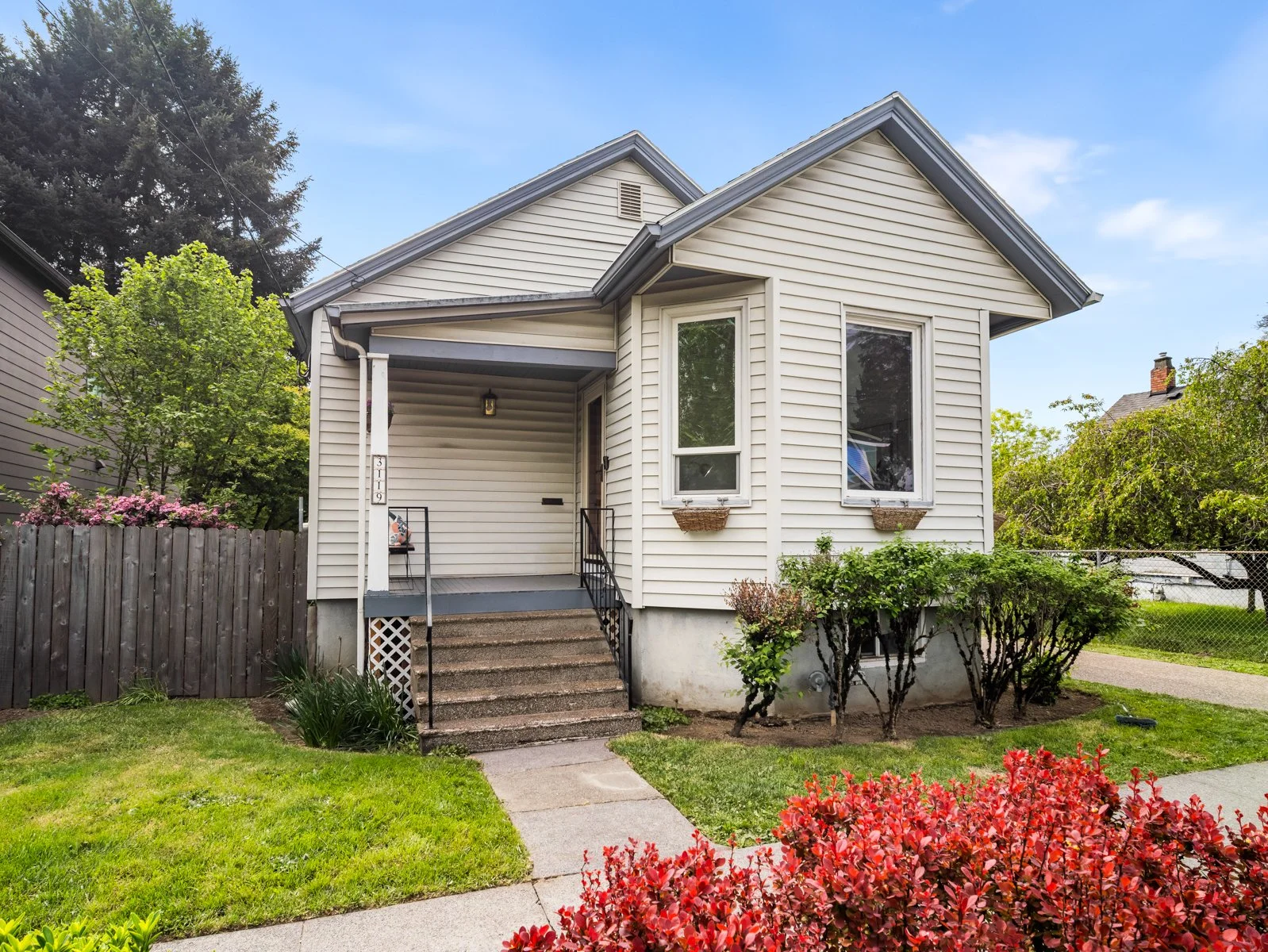 Classic 2/1 Hosford-Abernethy Home 