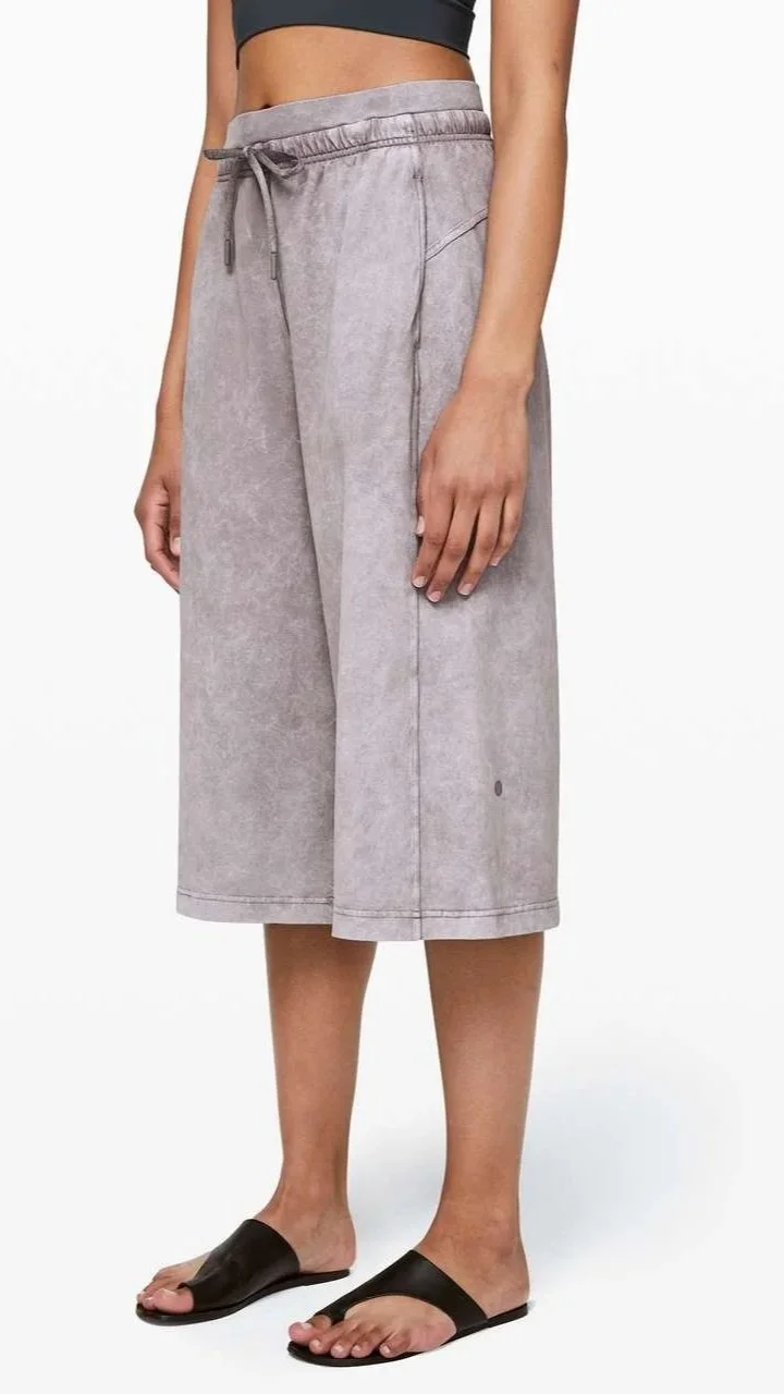 lululemon-inner-glow-culotte-washed-half-moon-039094-275621.jpg