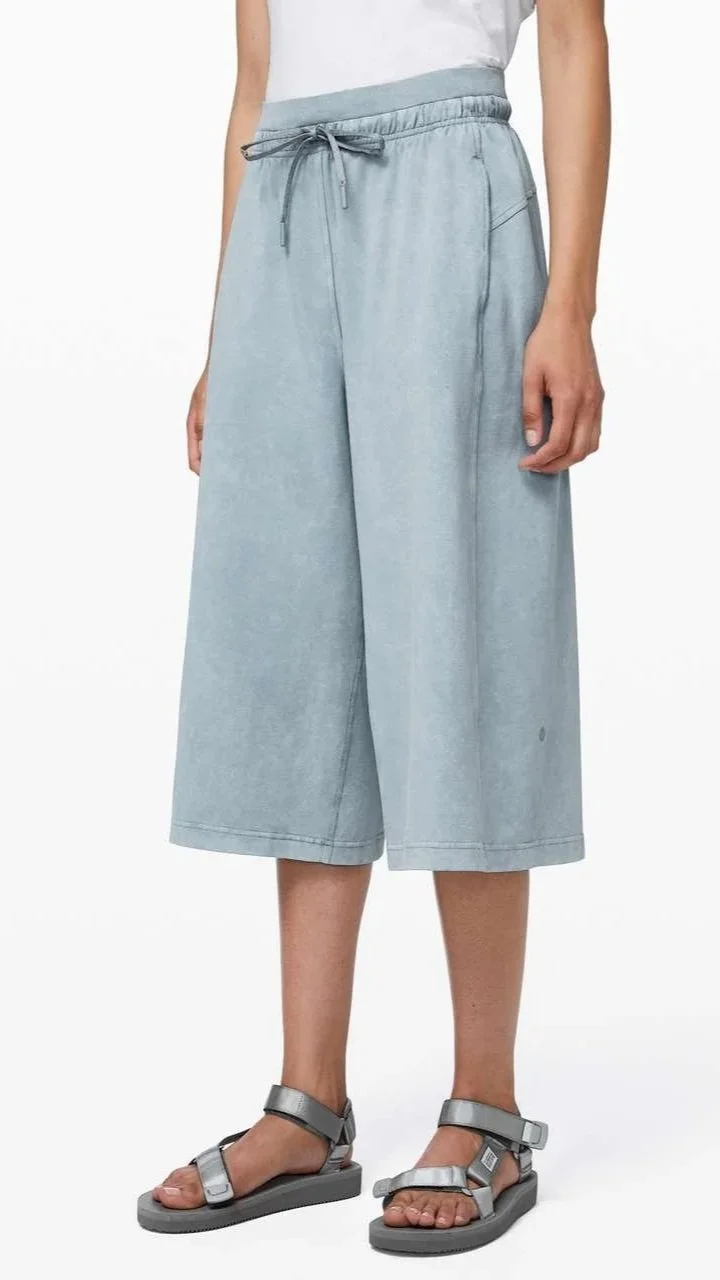 lululemon-inner-glow-culotte-washed-chambray-039096-275625.jpg