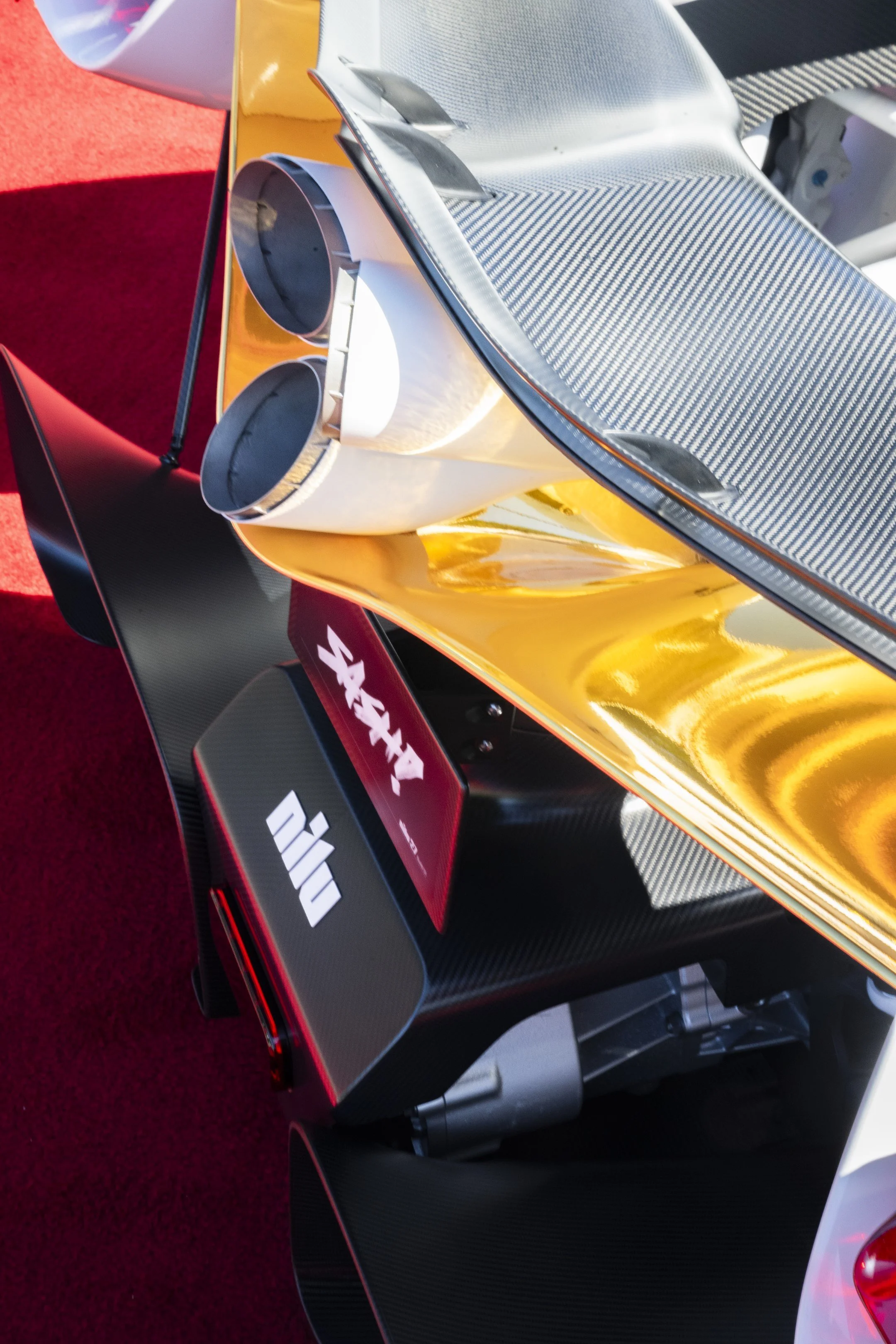 DSC_2116 (Custom).jpg