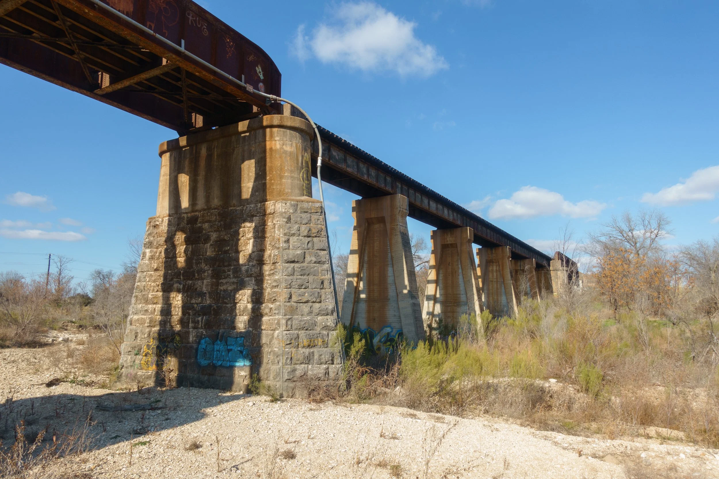 Train bridge over Blanco River