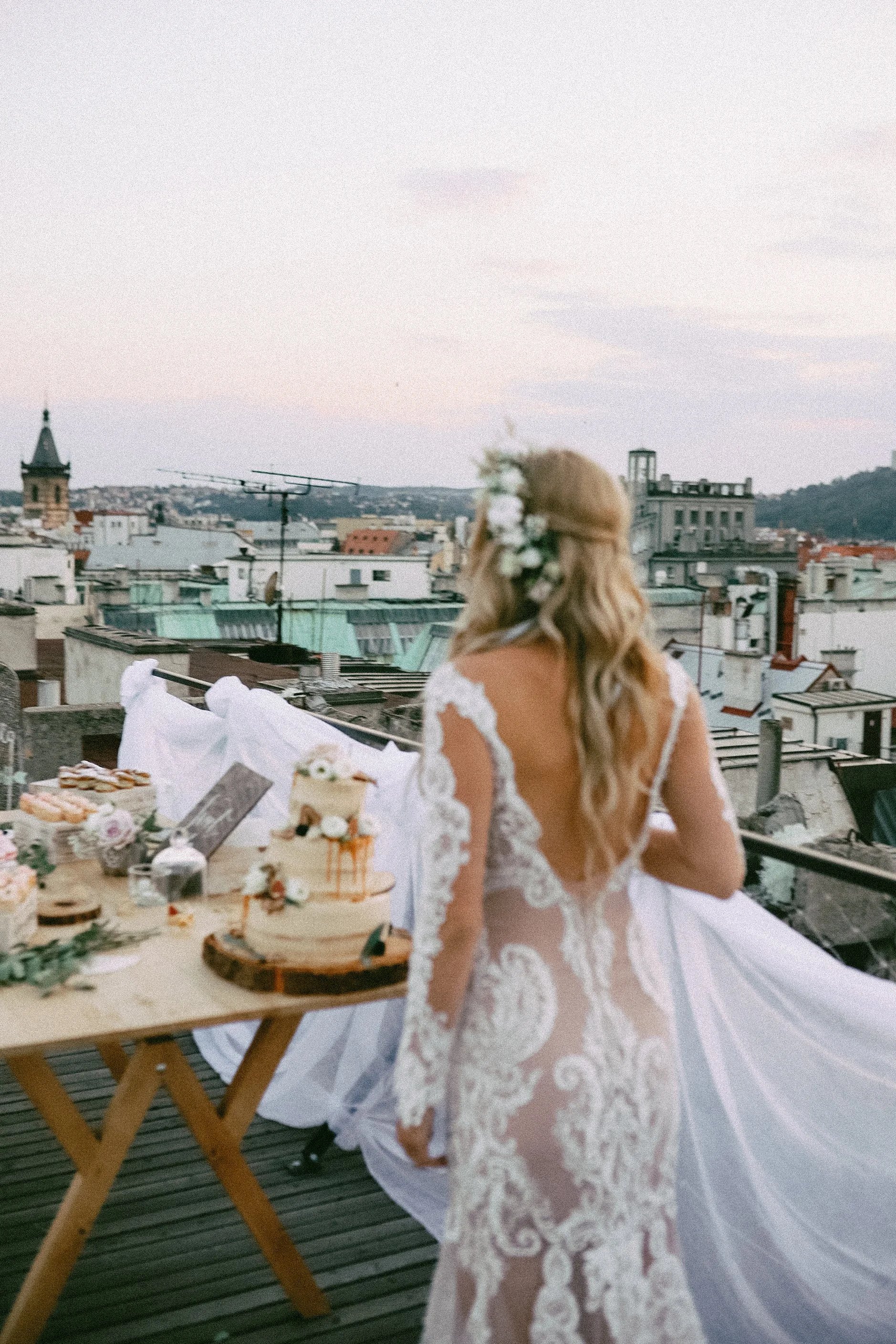 Prague rooftop wedding 154.jpg