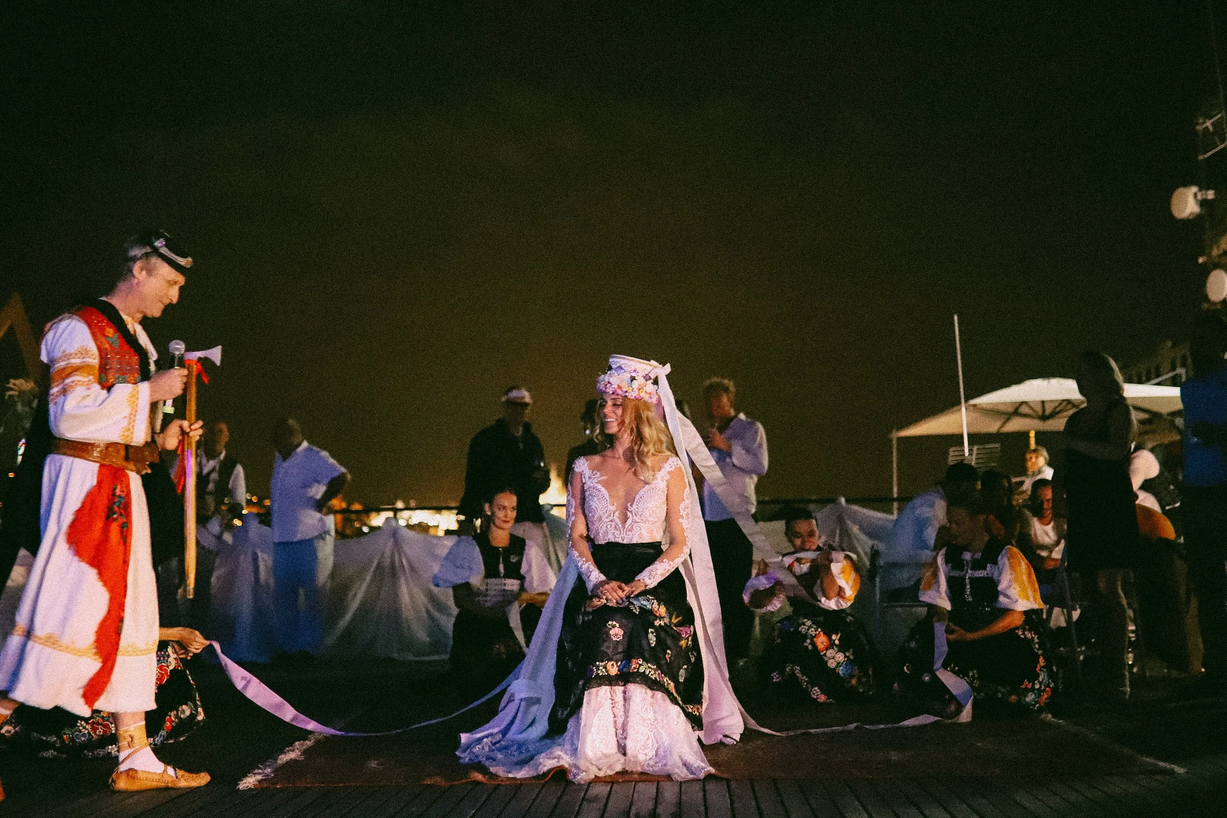 Prague rooftop wedding 206.jpg