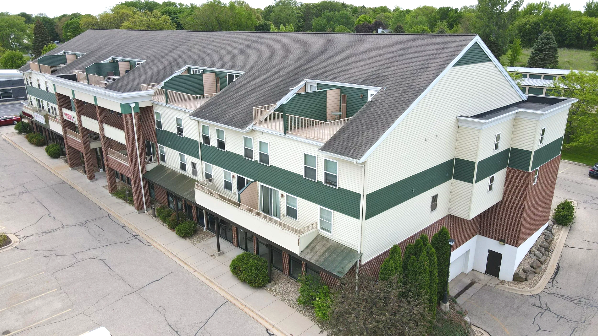 Mccomb Place Apartments