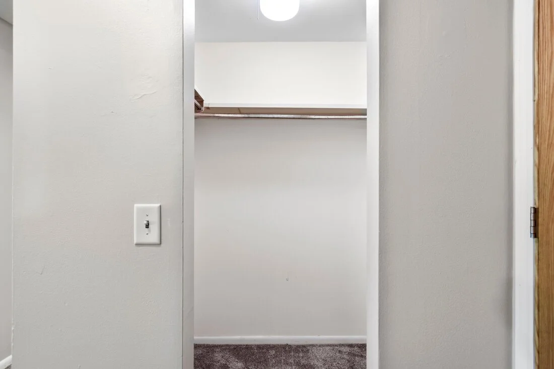 28-web-or-mls-1314-n-gammon-rd-unit-d_orig.jpg