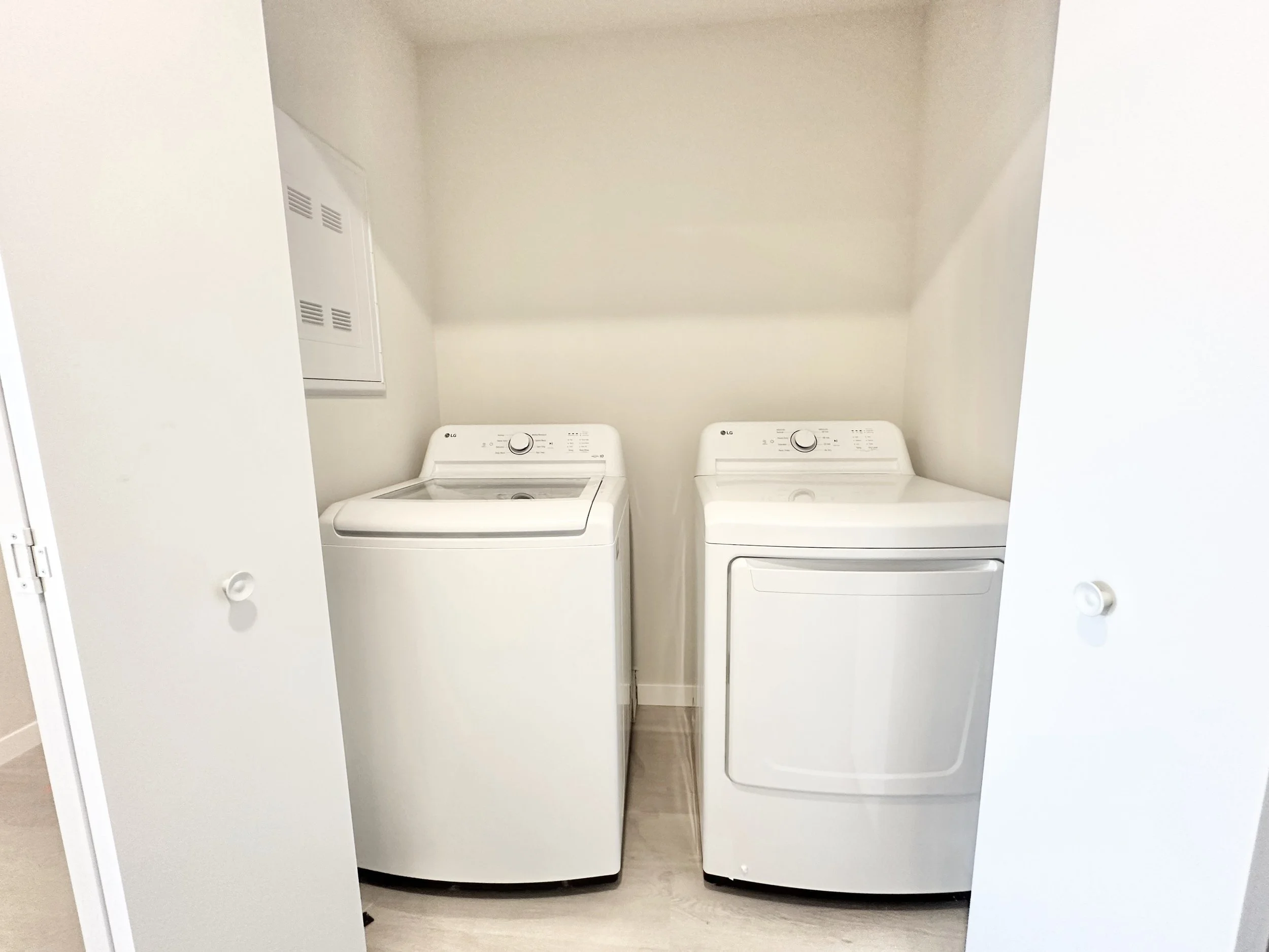 In unit laundry and many more amenities offered in Rio Wisconsin!